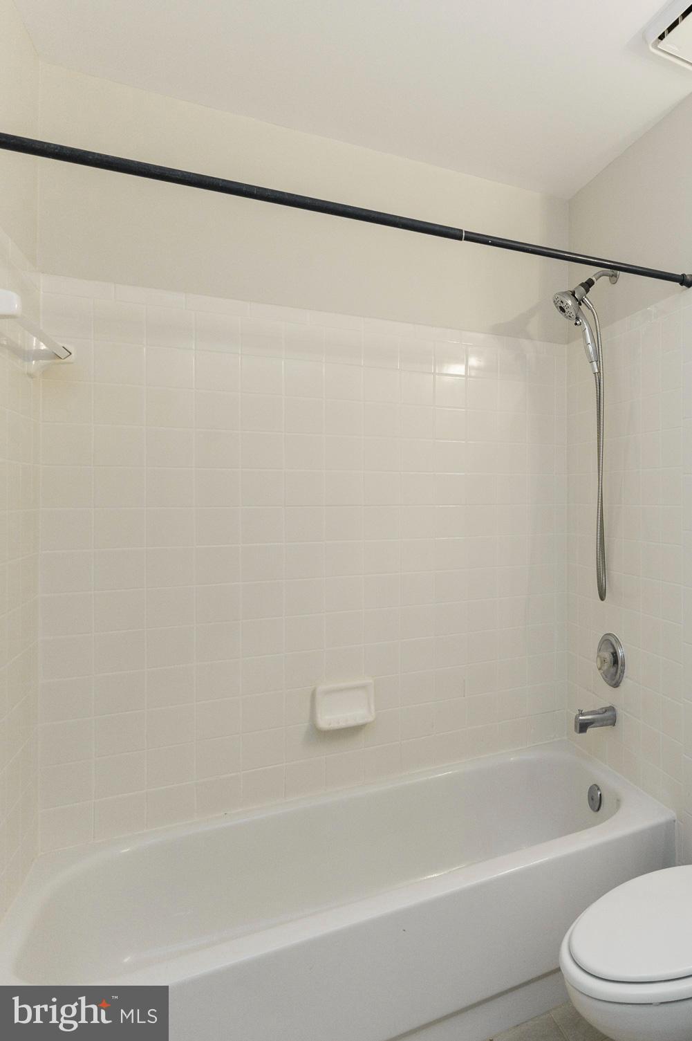 HIGHLAND AT GUNSTON CORNER - Residential Lease