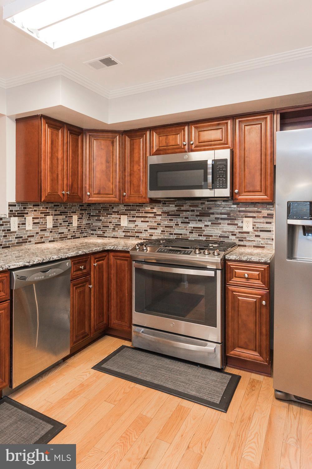 HIGHLAND AT GUNSTON CORNER - Residential Lease