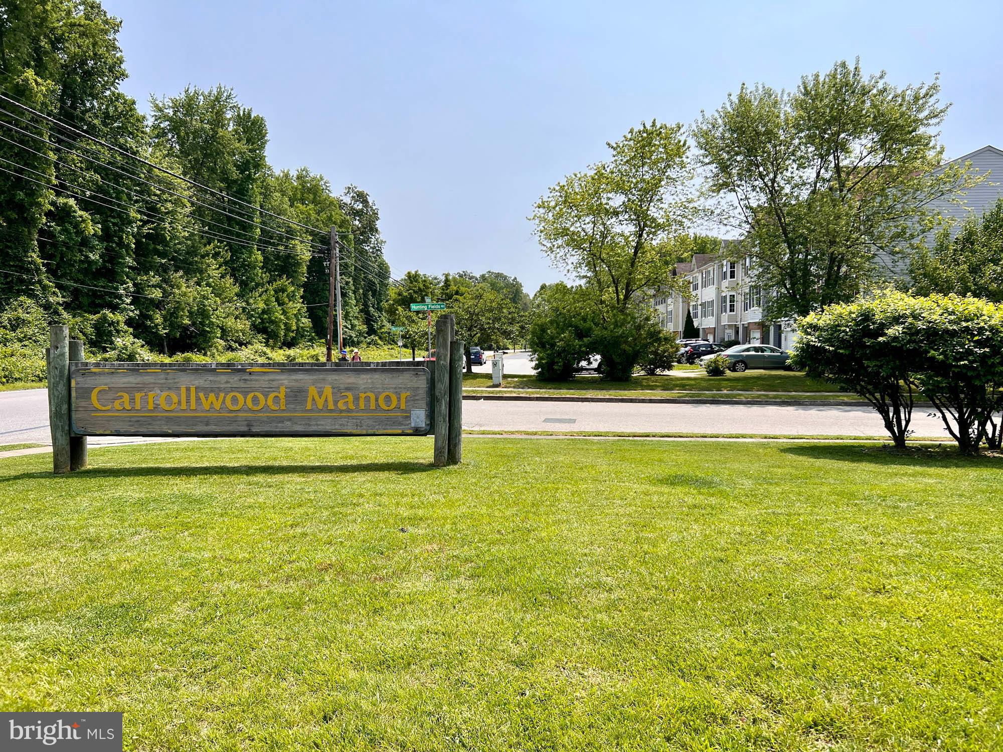 CARROLLWOOD MANOR - Residential