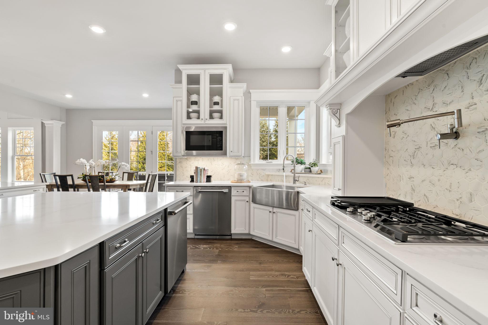 GREYSTONE - Residential