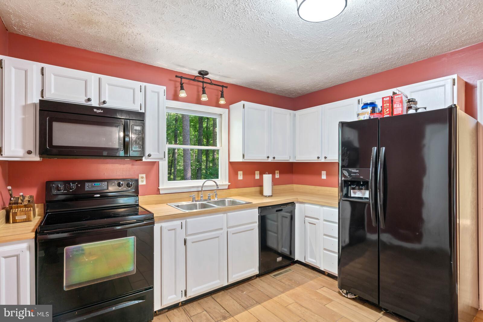 LAKE OF THE WOODS - Residential