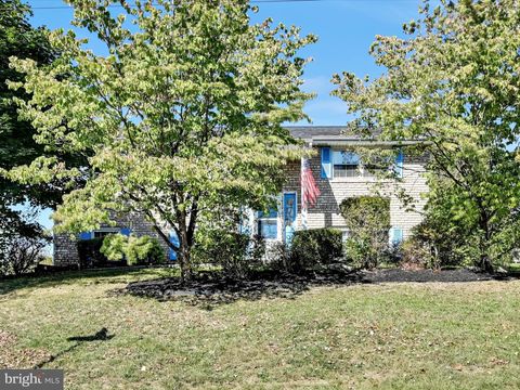 7804 DEWEY DRIVE HARRISBURG PA 17112