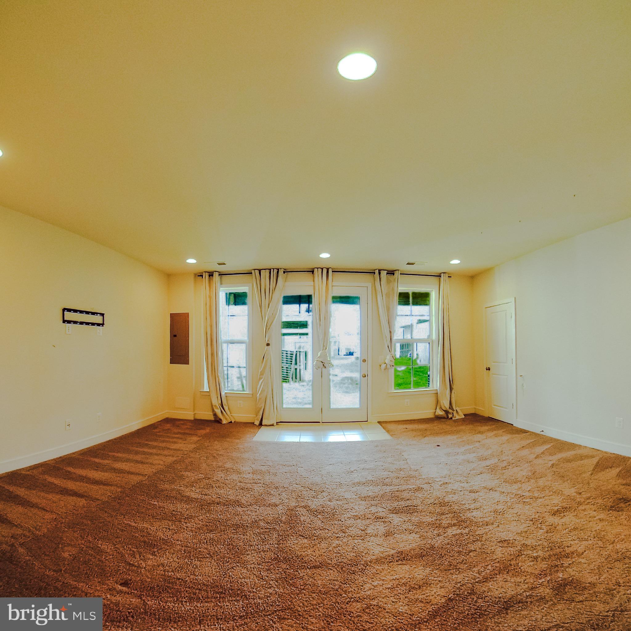 PROSPERITY PLAINS - Residential Lease