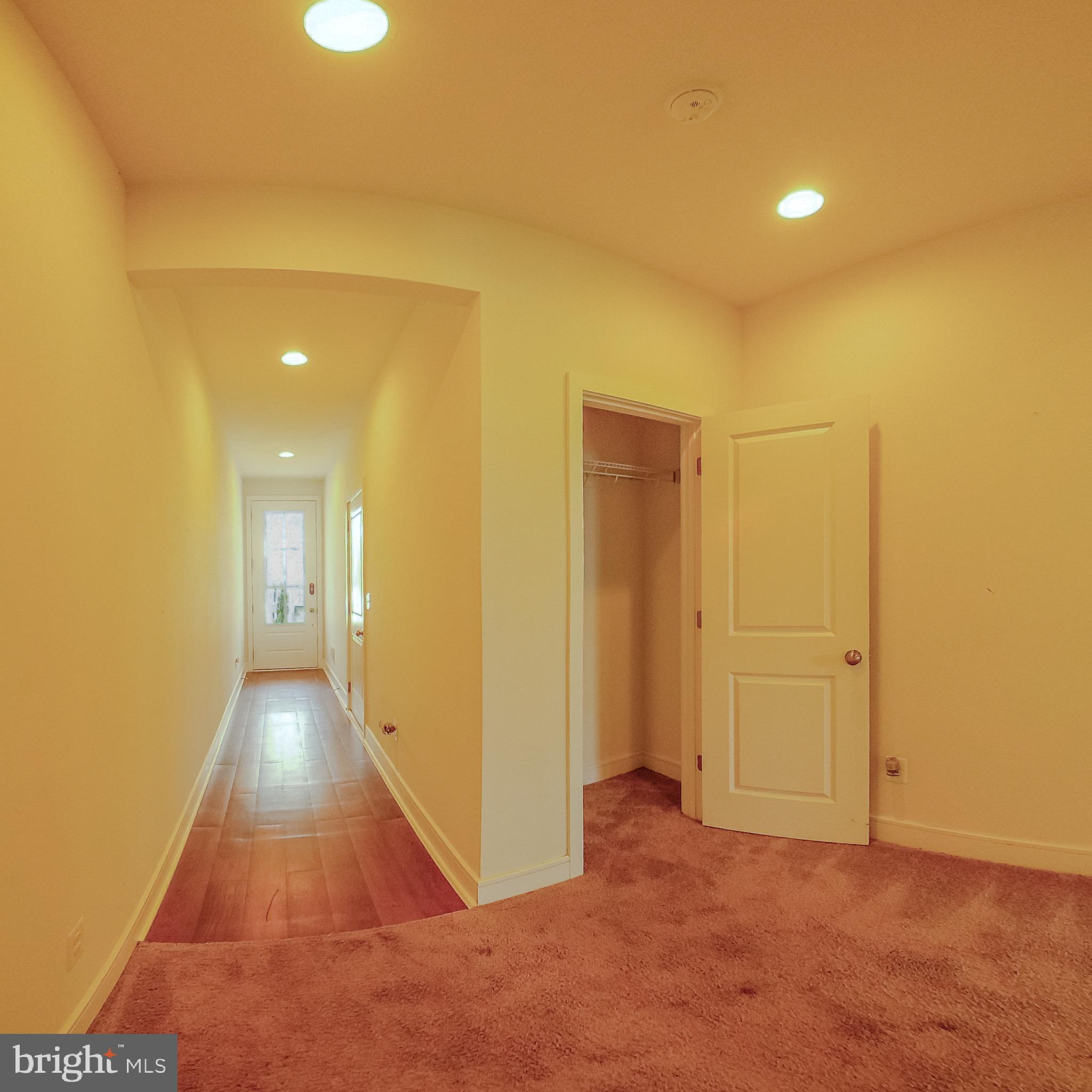 PROSPERITY PLAINS - Residential Lease