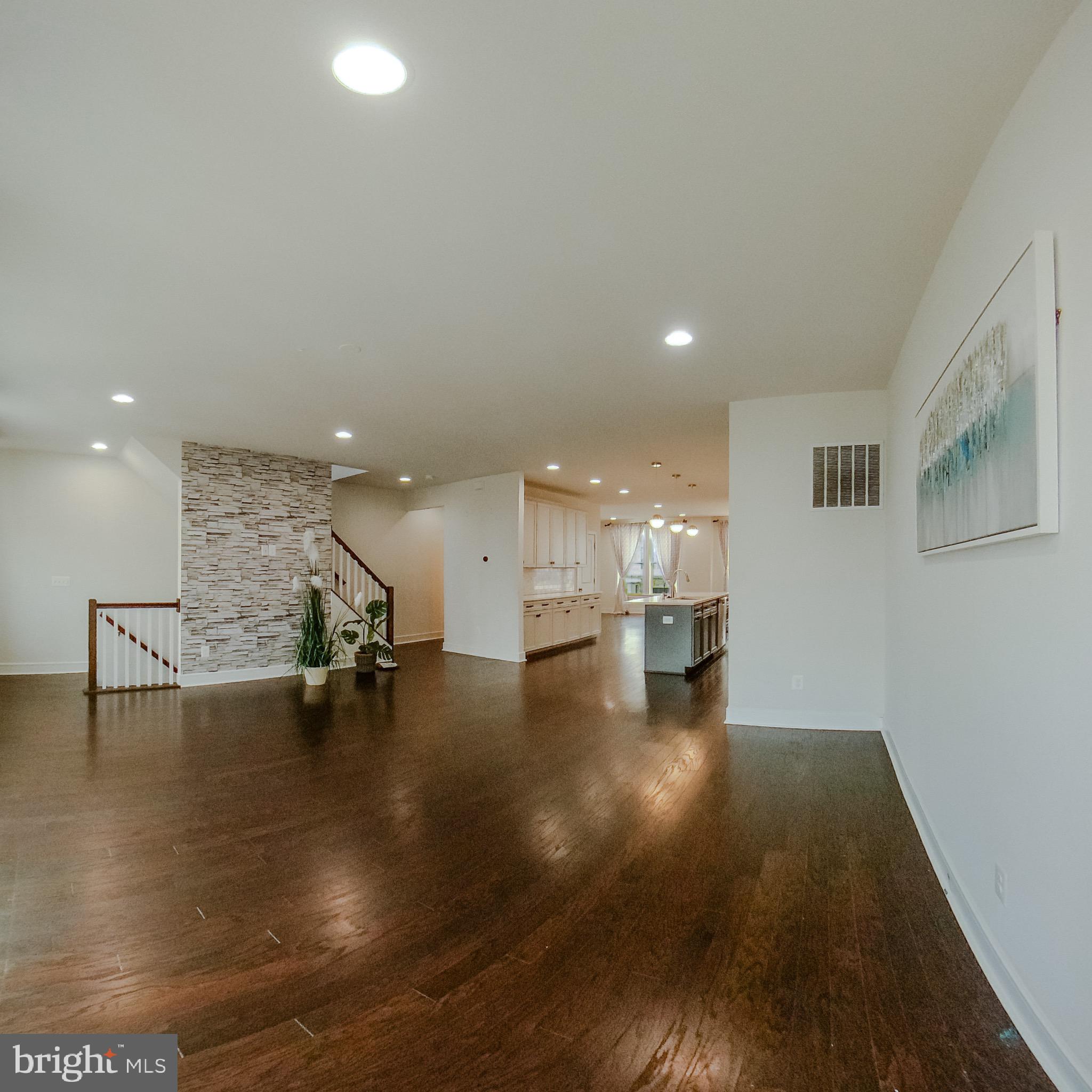 PROSPERITY PLAINS - Residential Lease