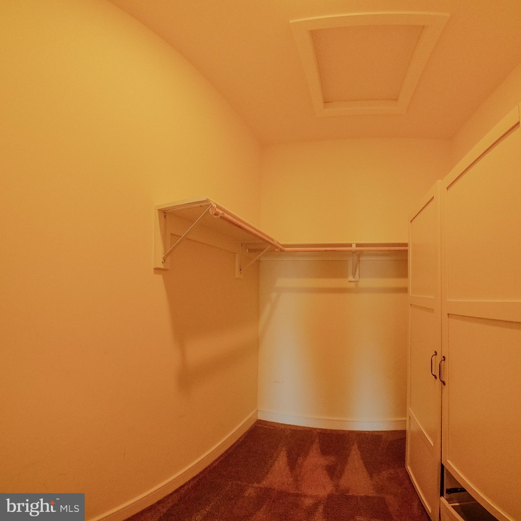 PROSPERITY PLAINS - Residential Lease