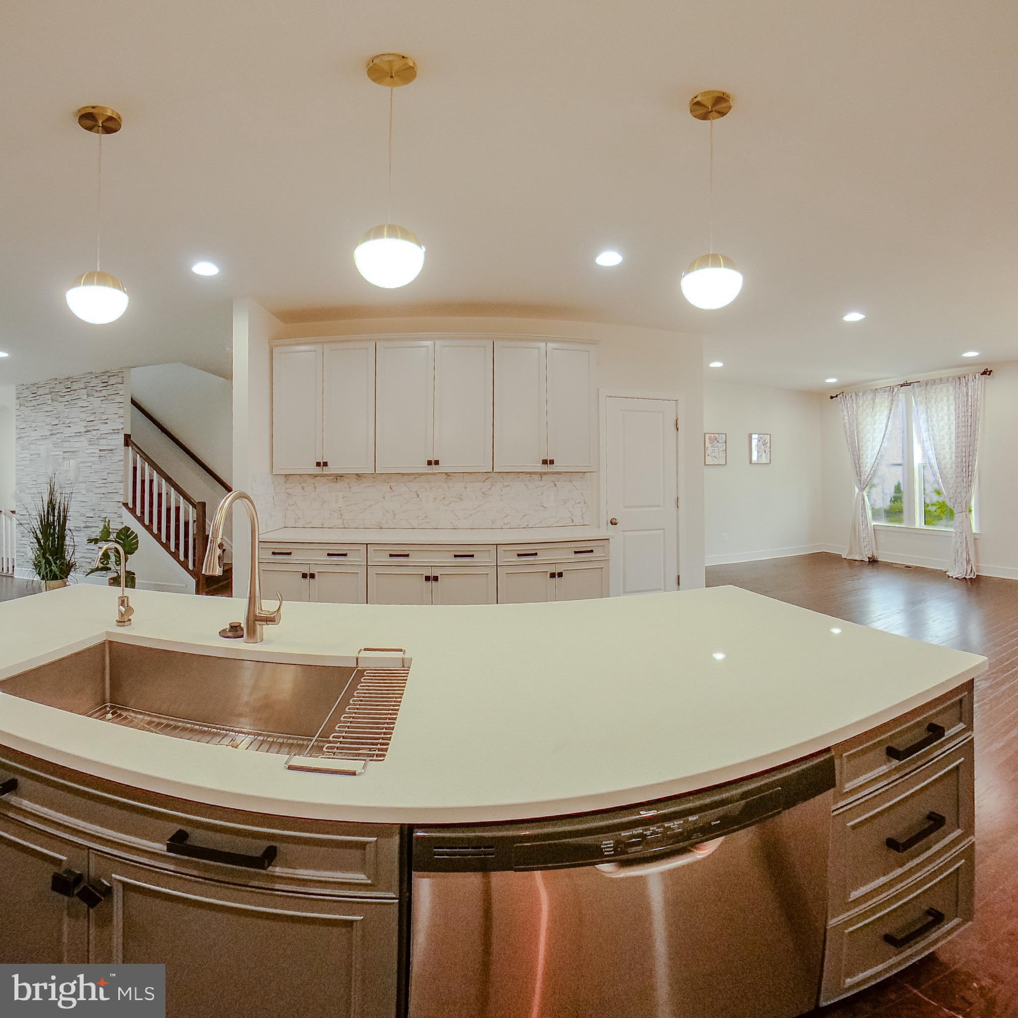 PROSPERITY PLAINS - Residential Lease