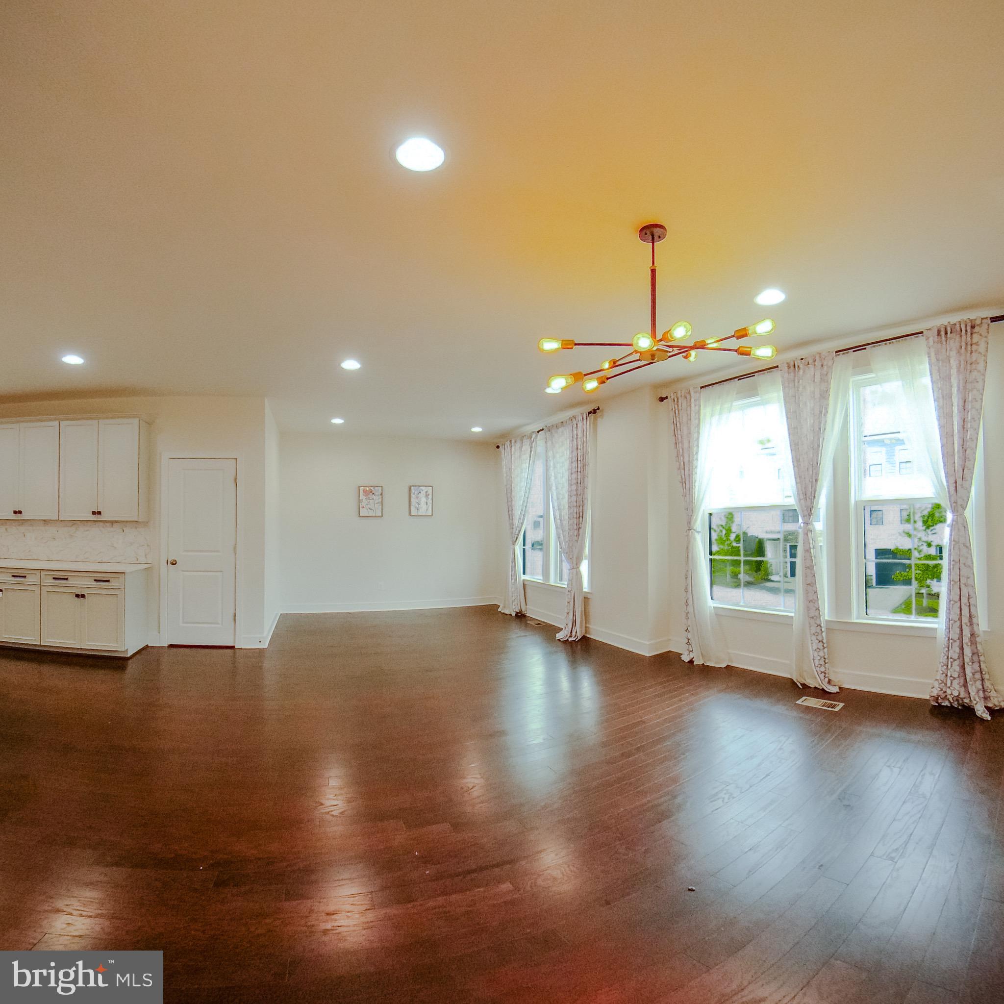 PROSPERITY PLAINS - Residential Lease