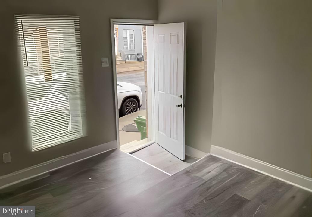 SANDTOWN-WINCHESTER - Residential