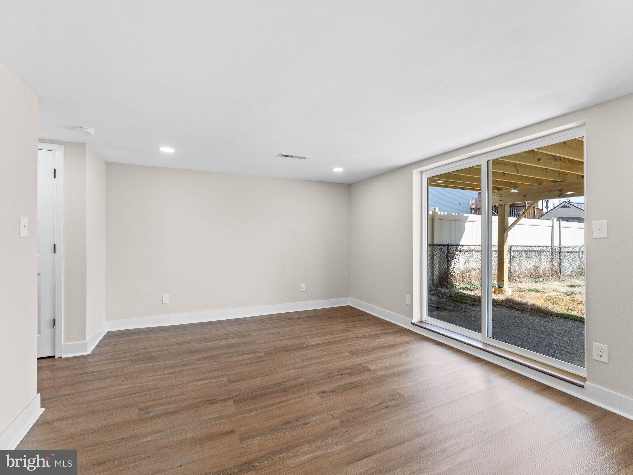 PARKWOOD - Residential