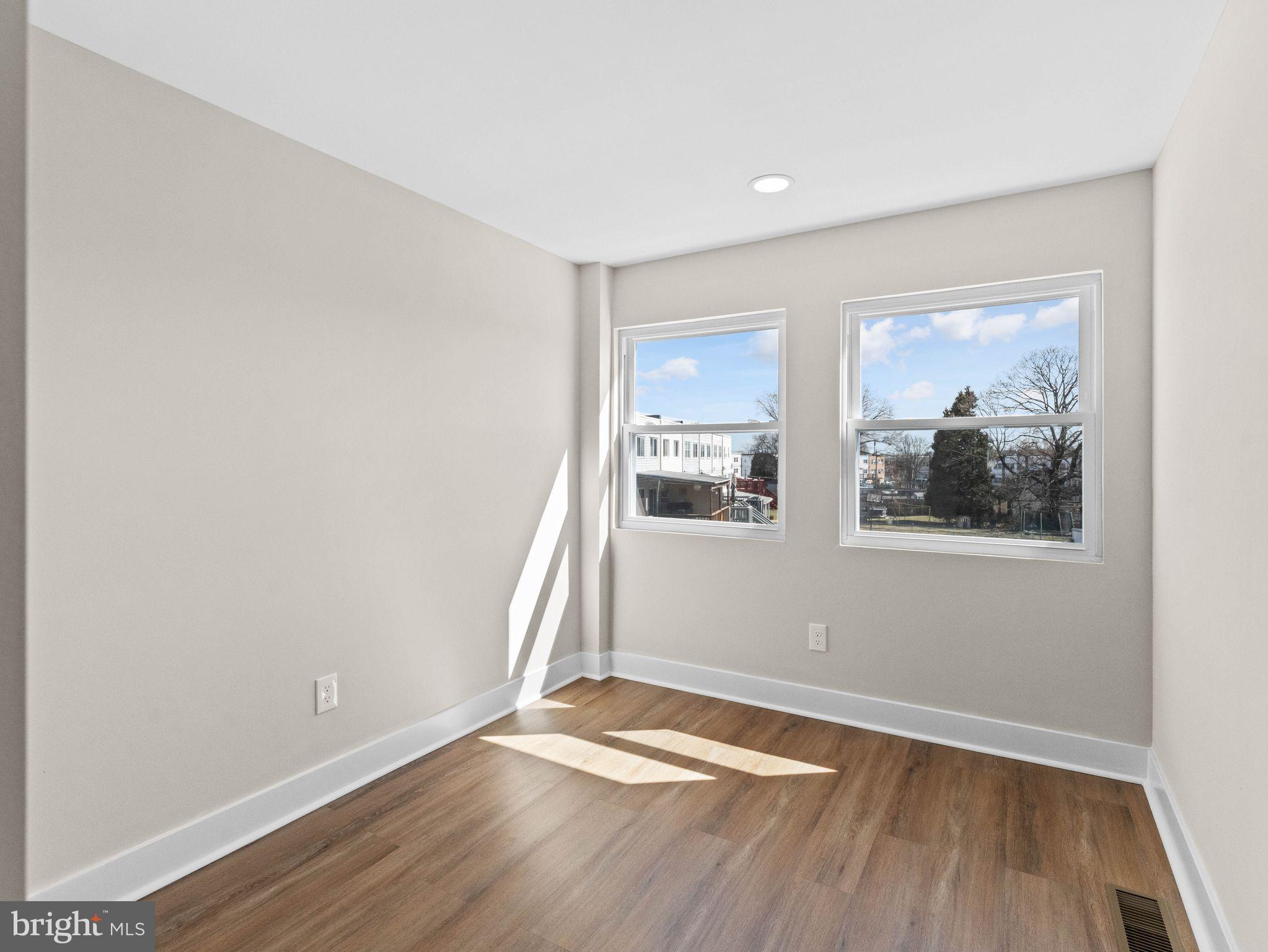 PARKWOOD - Residential