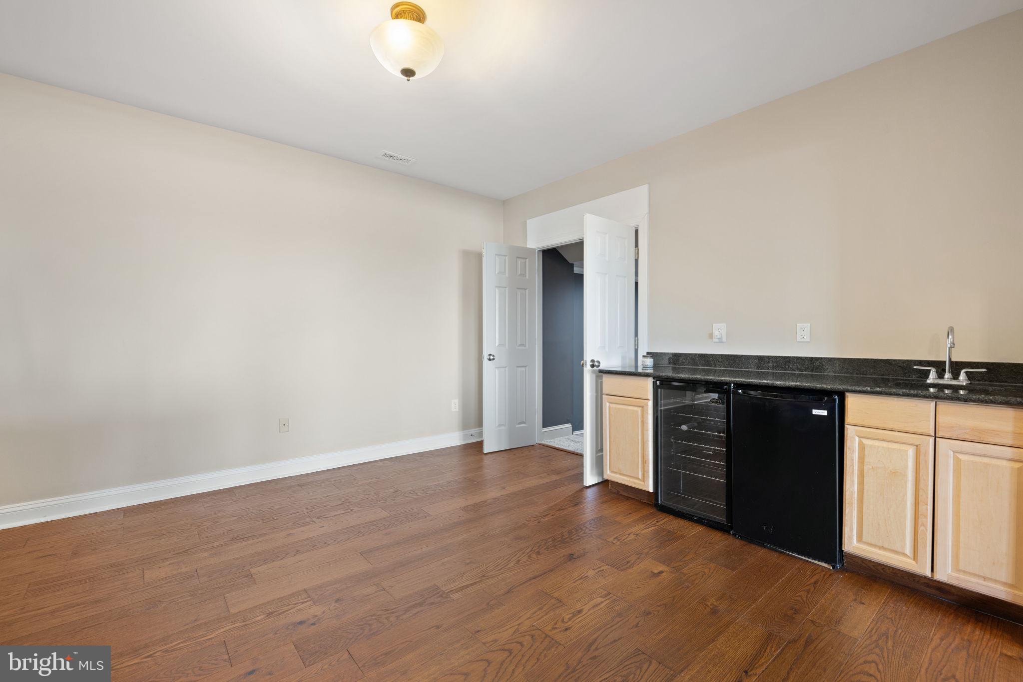 BEACON HILL - Residential