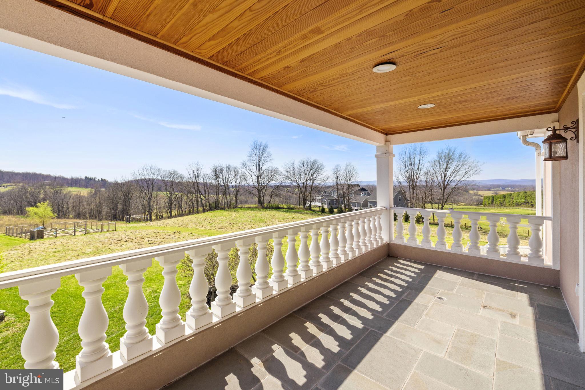 BEACON HILL - Residential