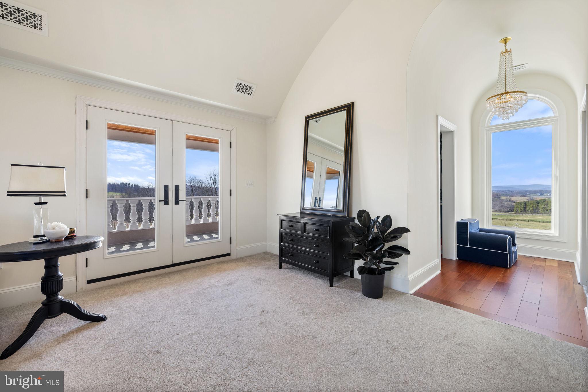 BEACON HILL - Residential