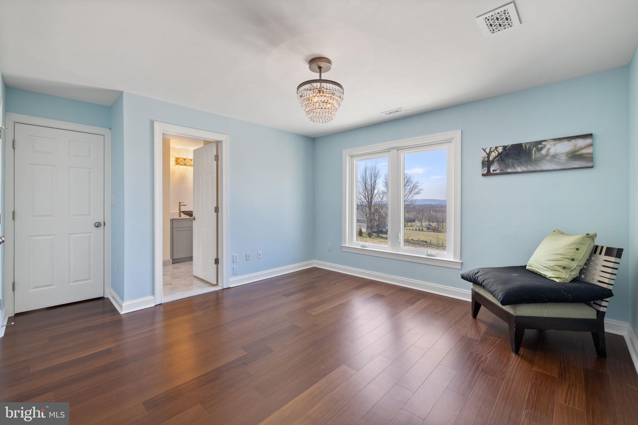 BEACON HILL - Residential