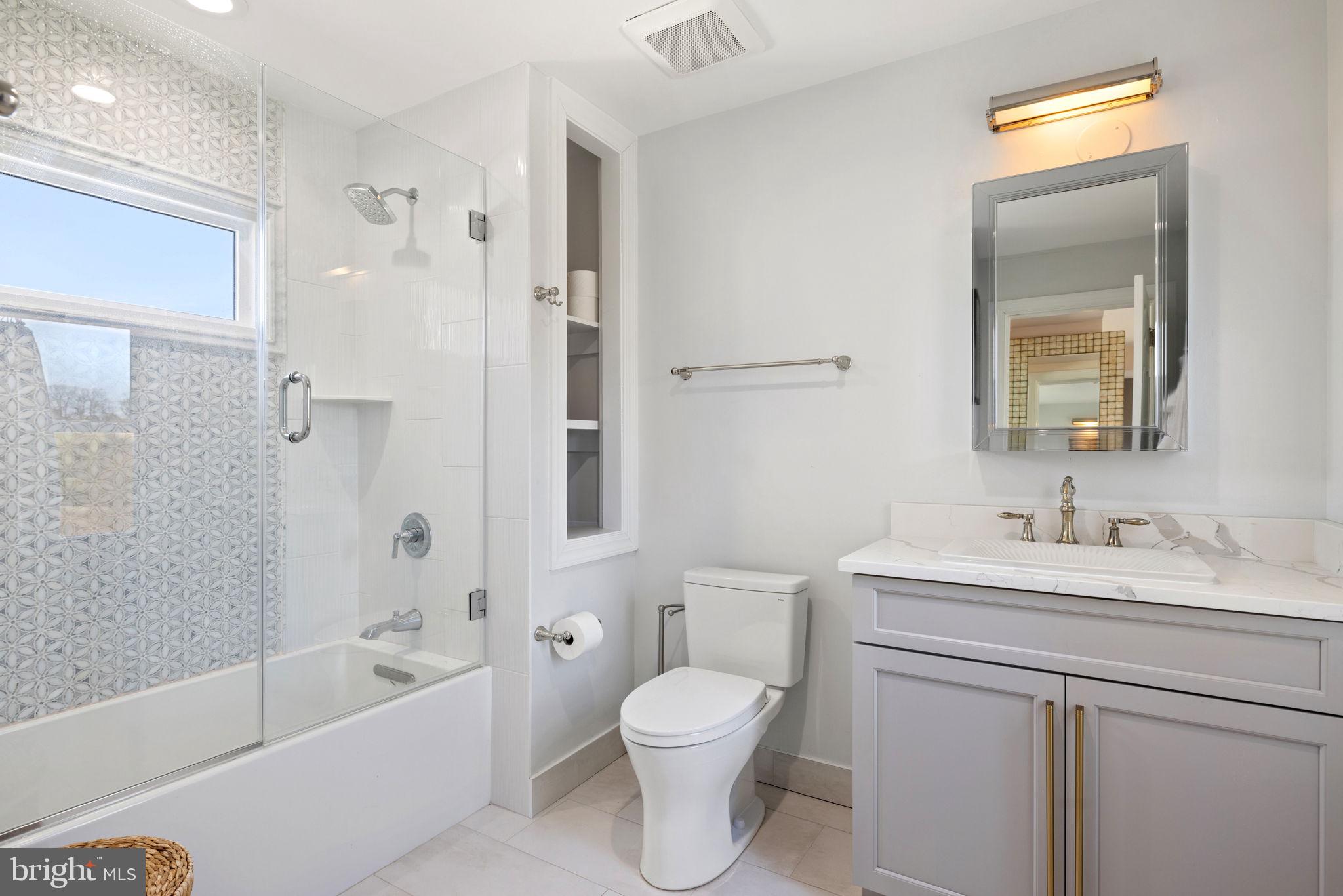 BEACON HILL - Residential