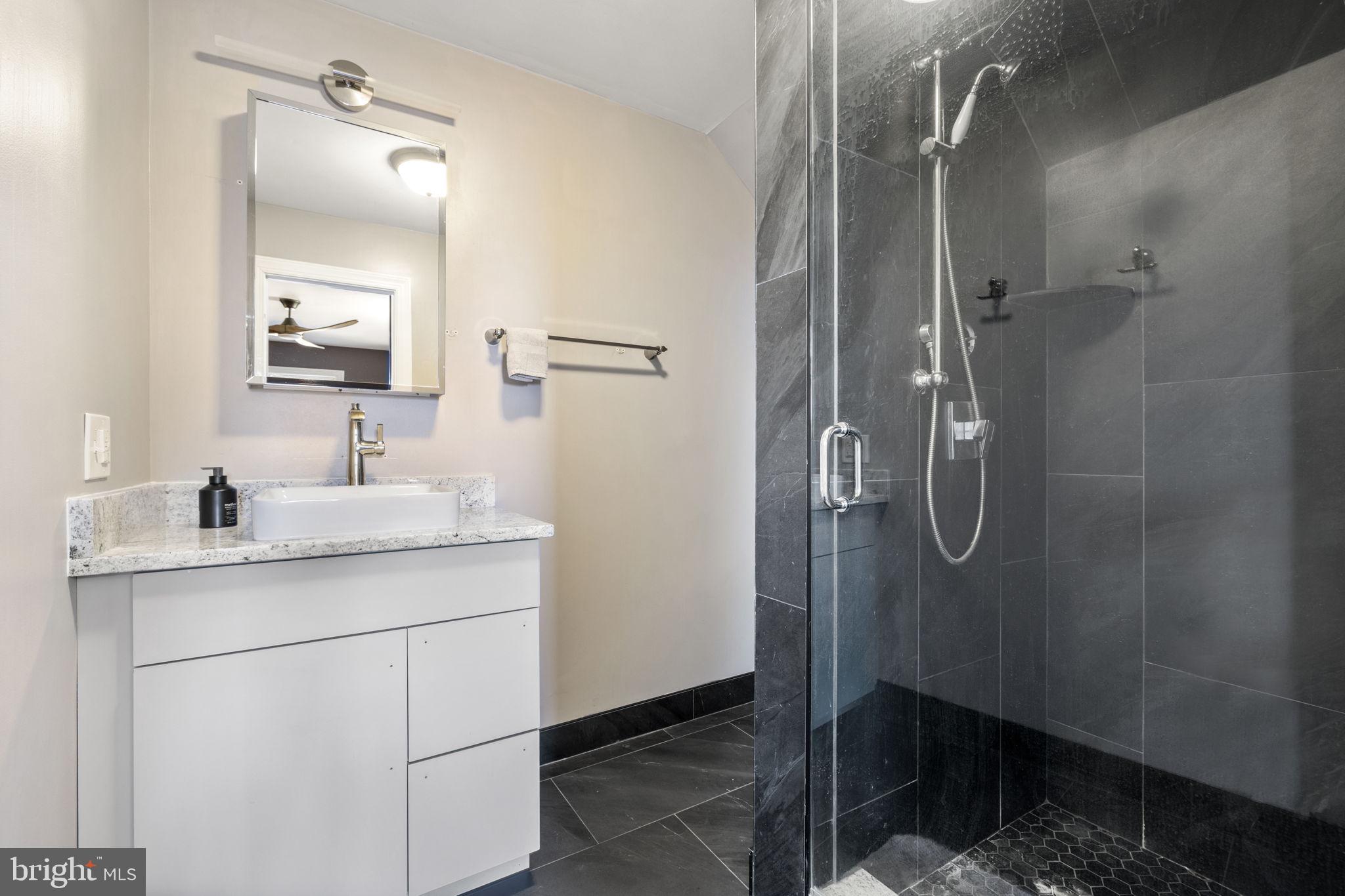 BEACON HILL - Residential