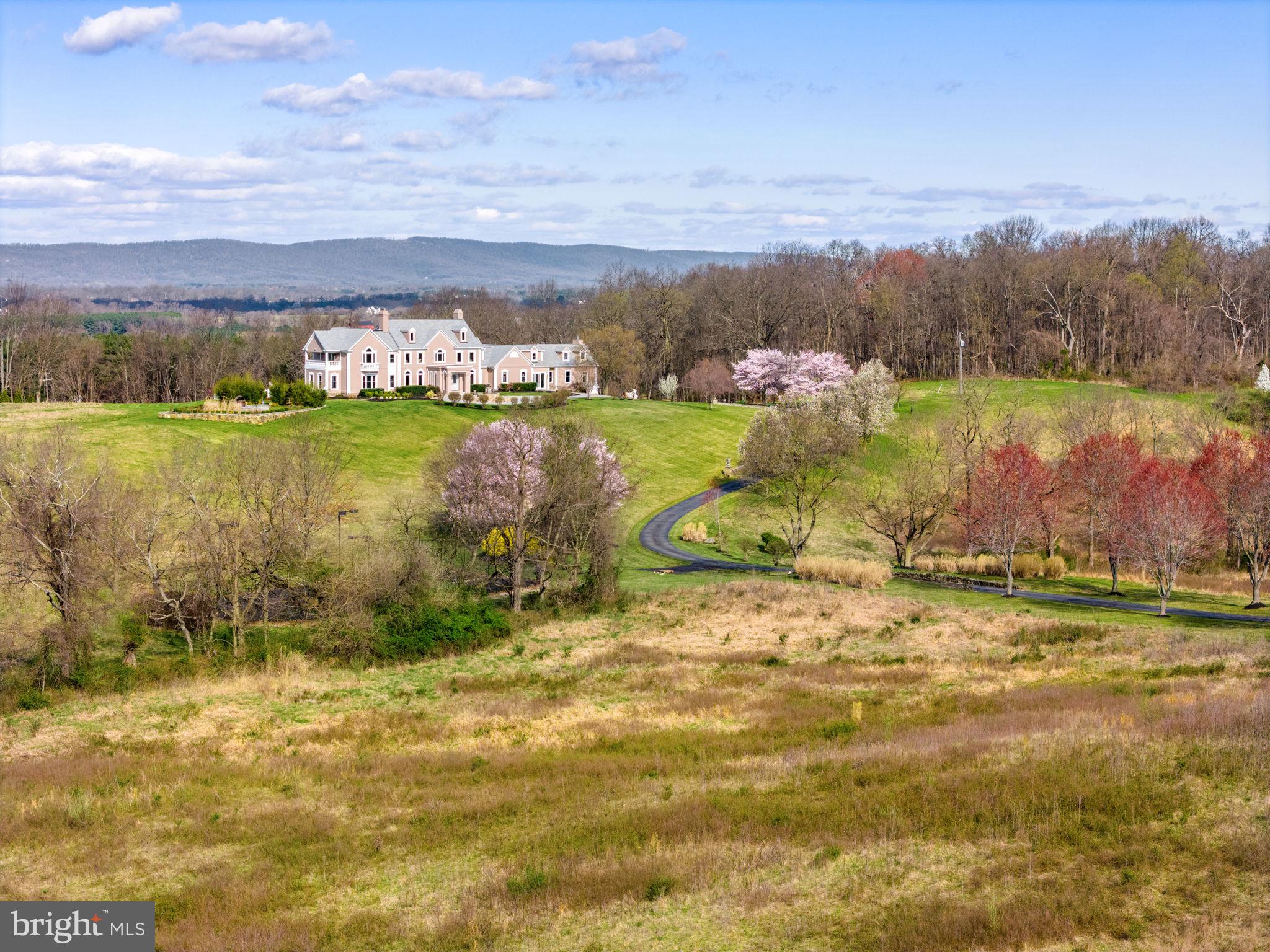 BEACON HILL - Residential