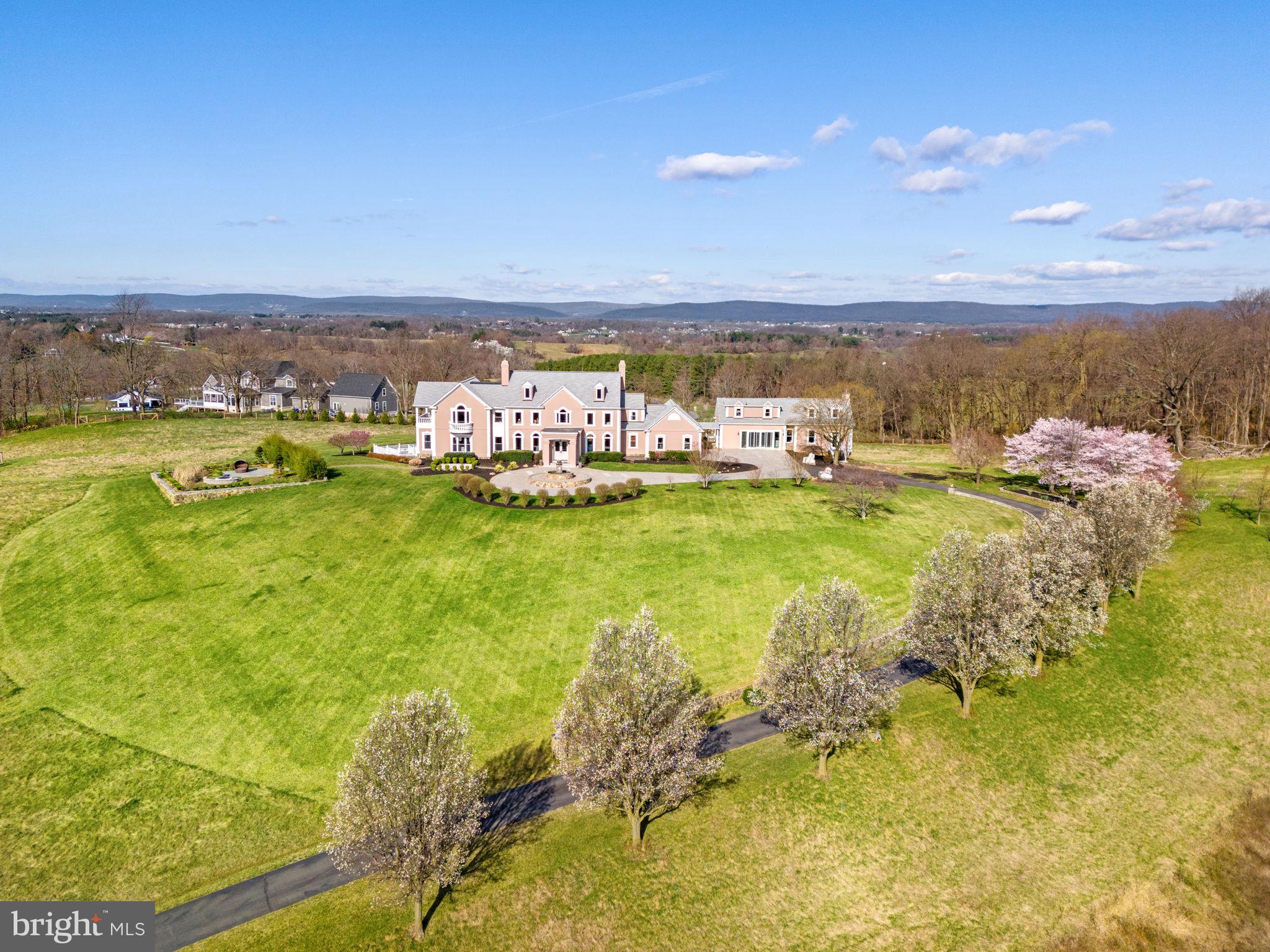 BEACON HILL - Residential