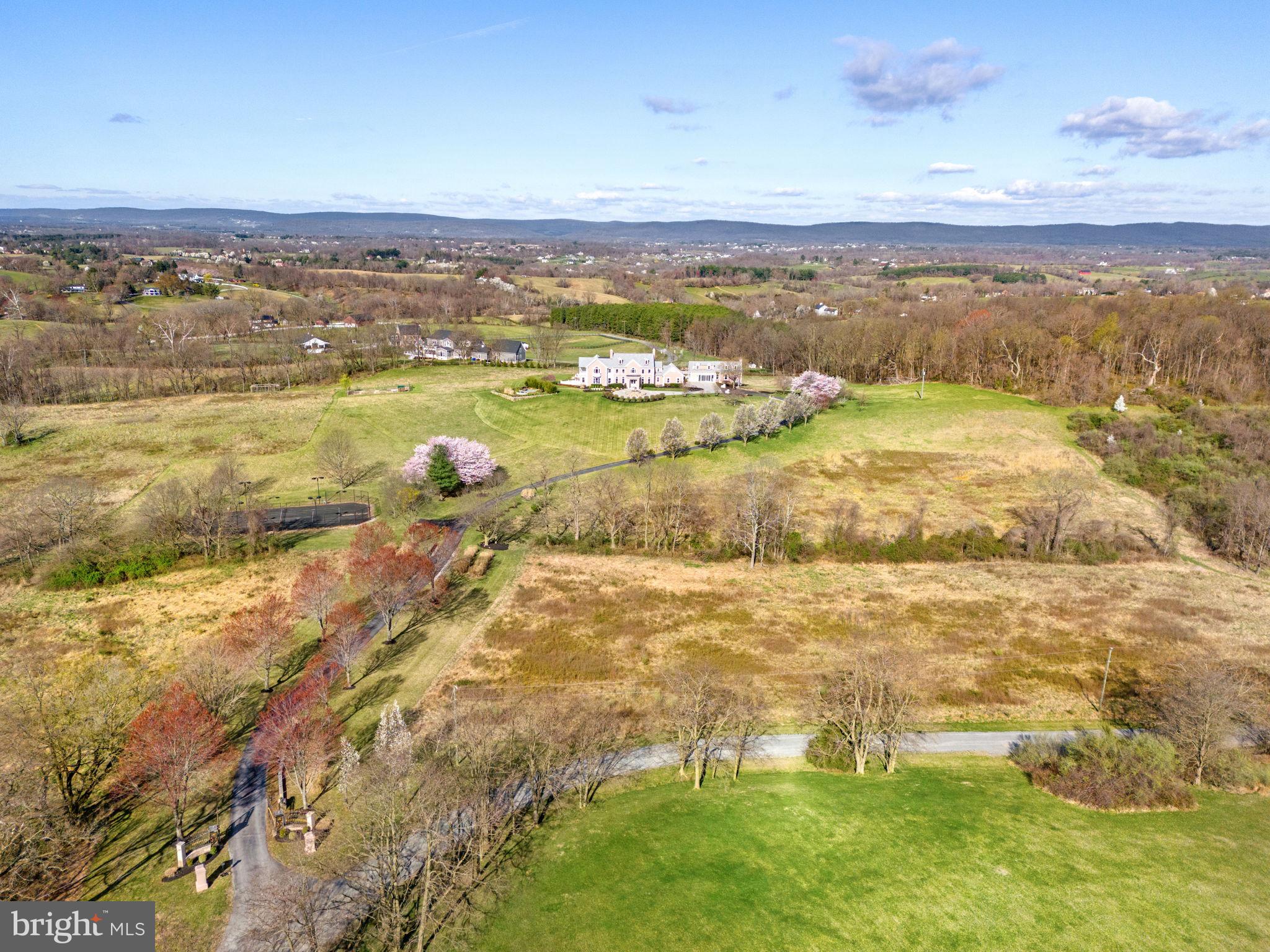 BEACON HILL - Residential