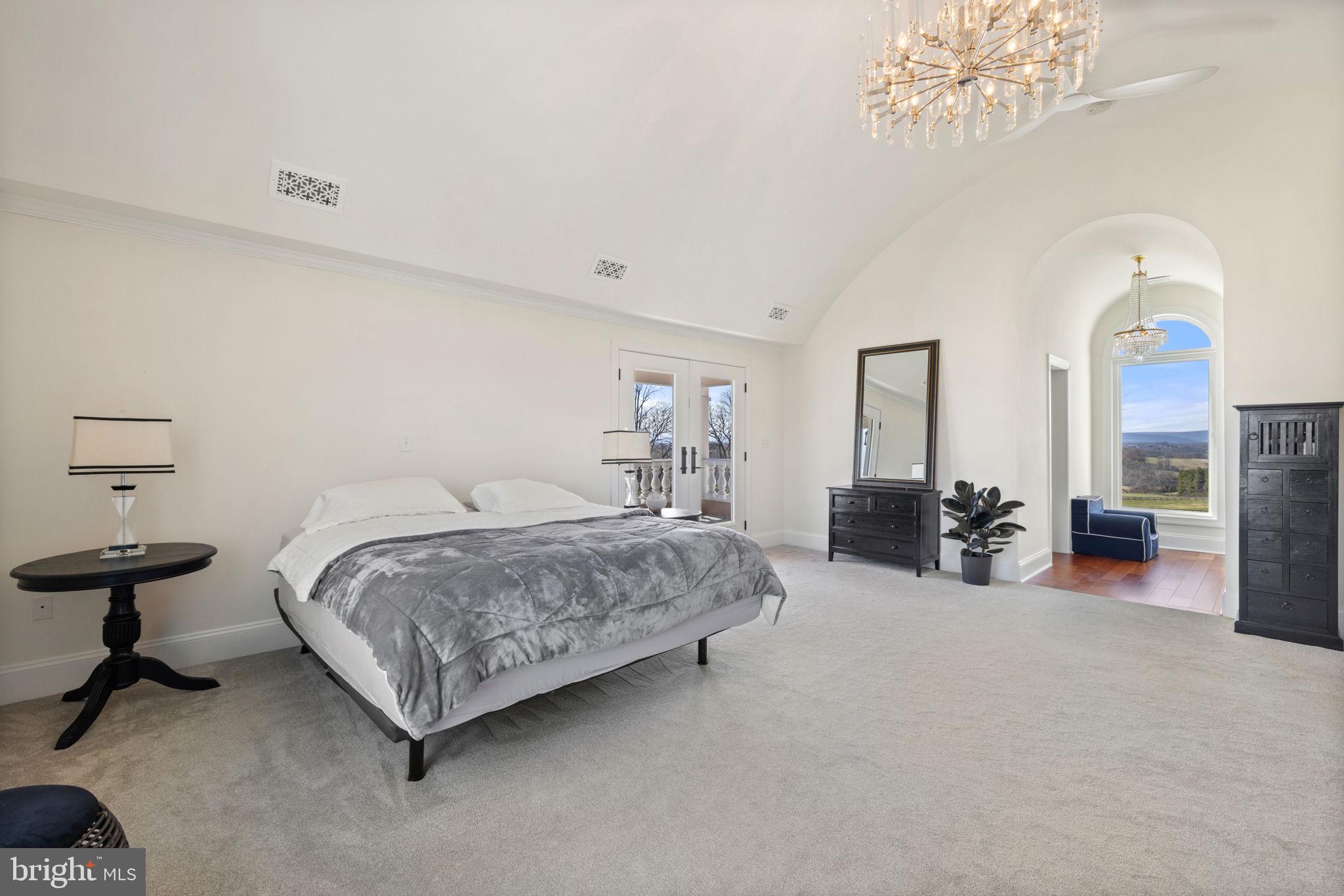 BEACON HILL - Residential