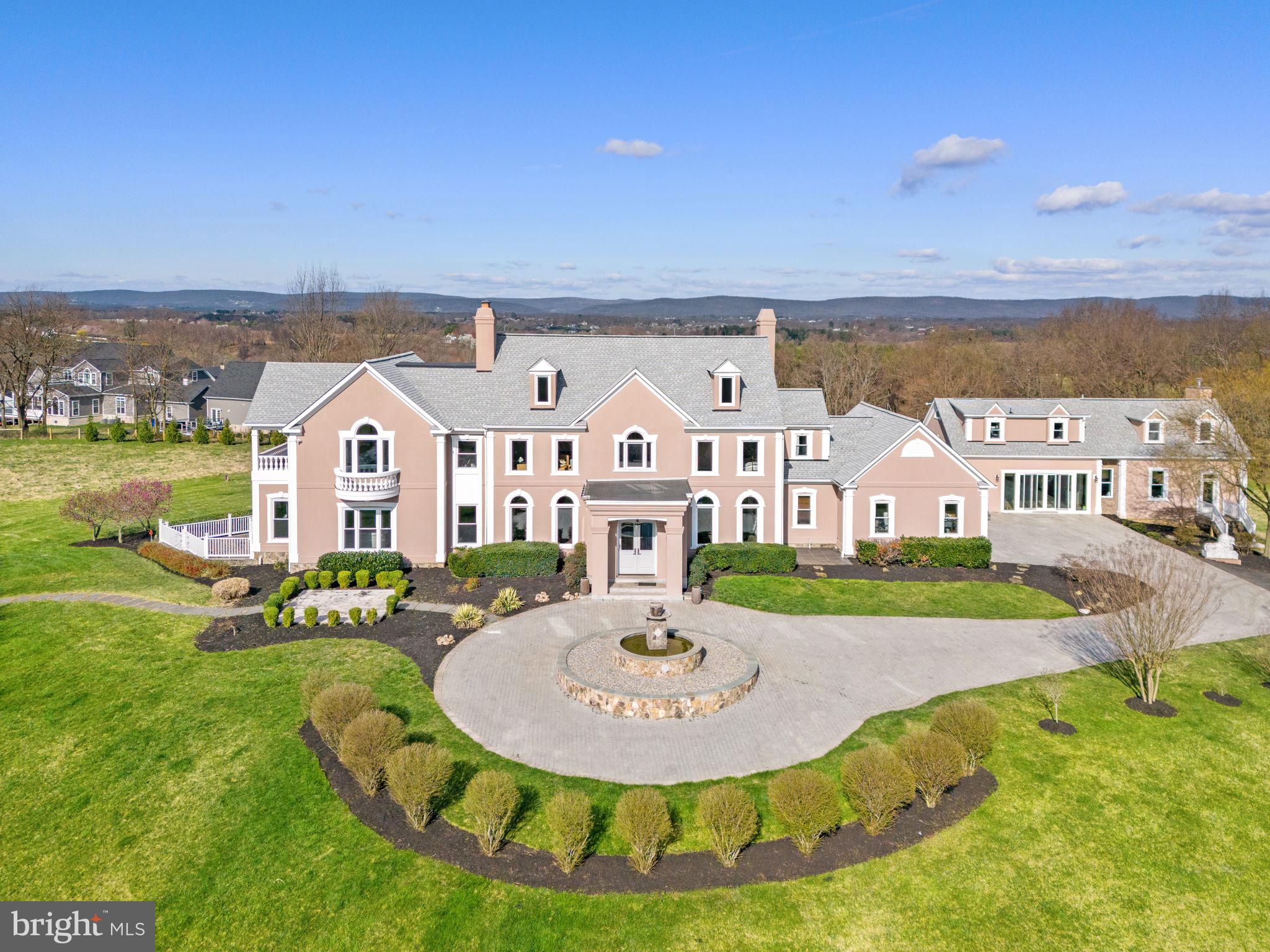 BEACON HILL - Residential