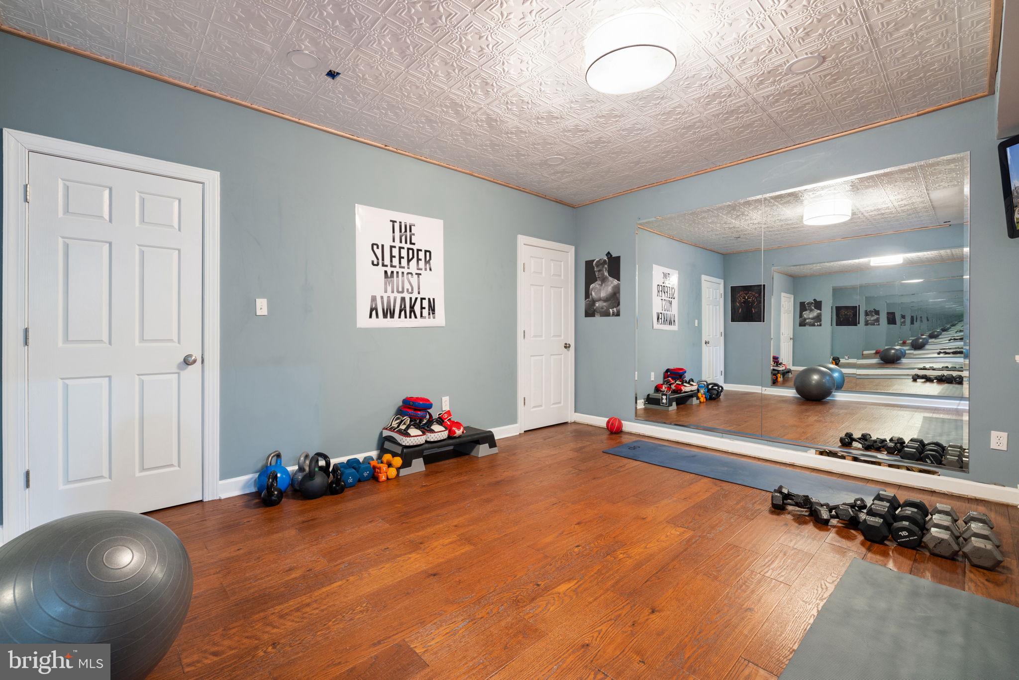 BEACON HILL - Residential