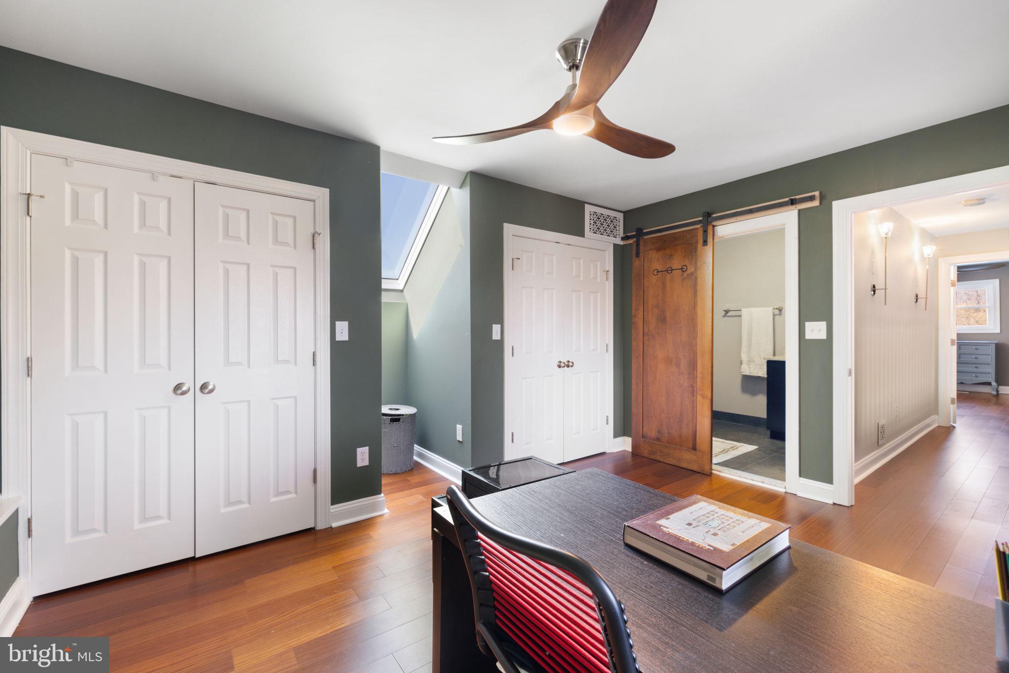 BEACON HILL - Residential