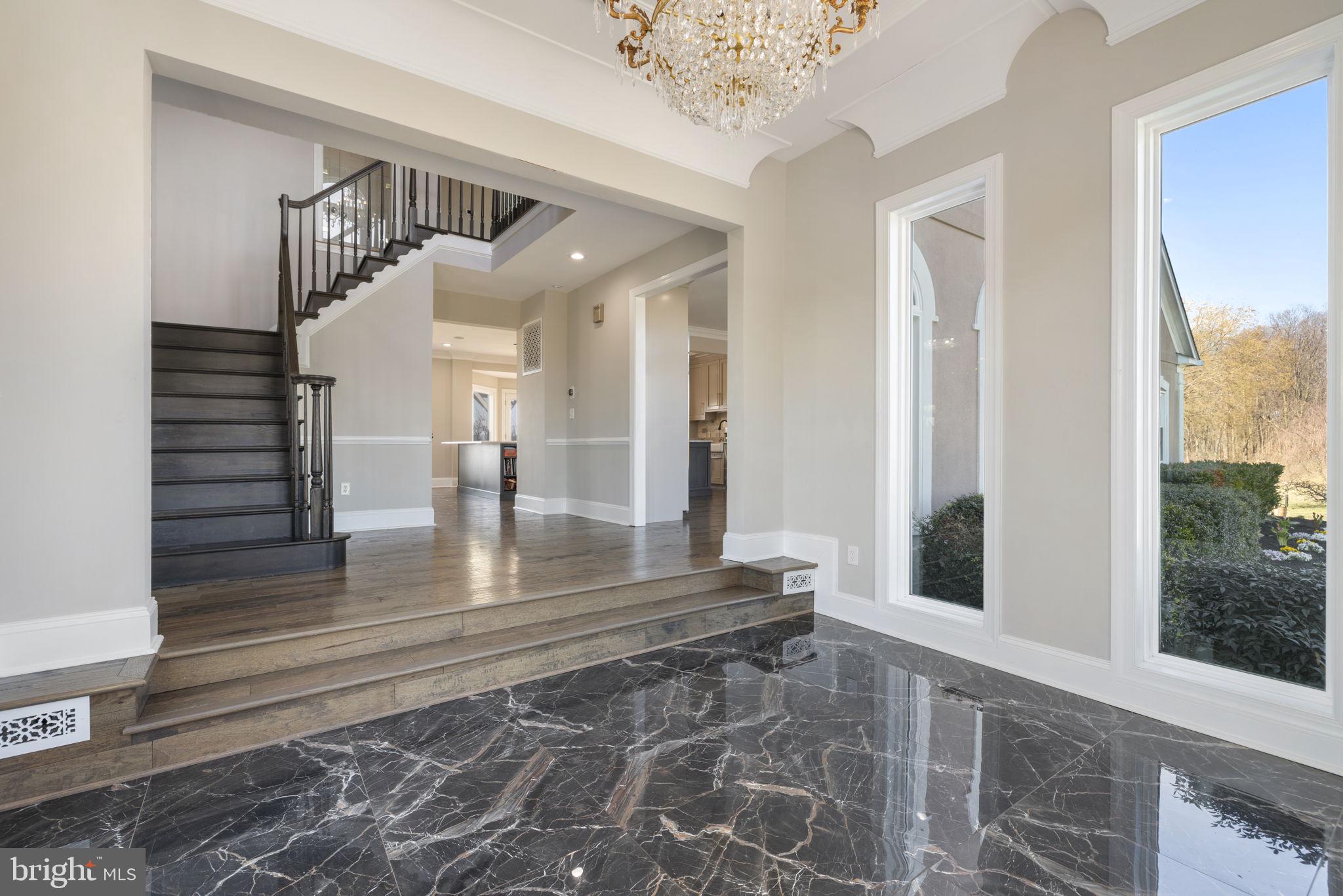 BEACON HILL - Residential