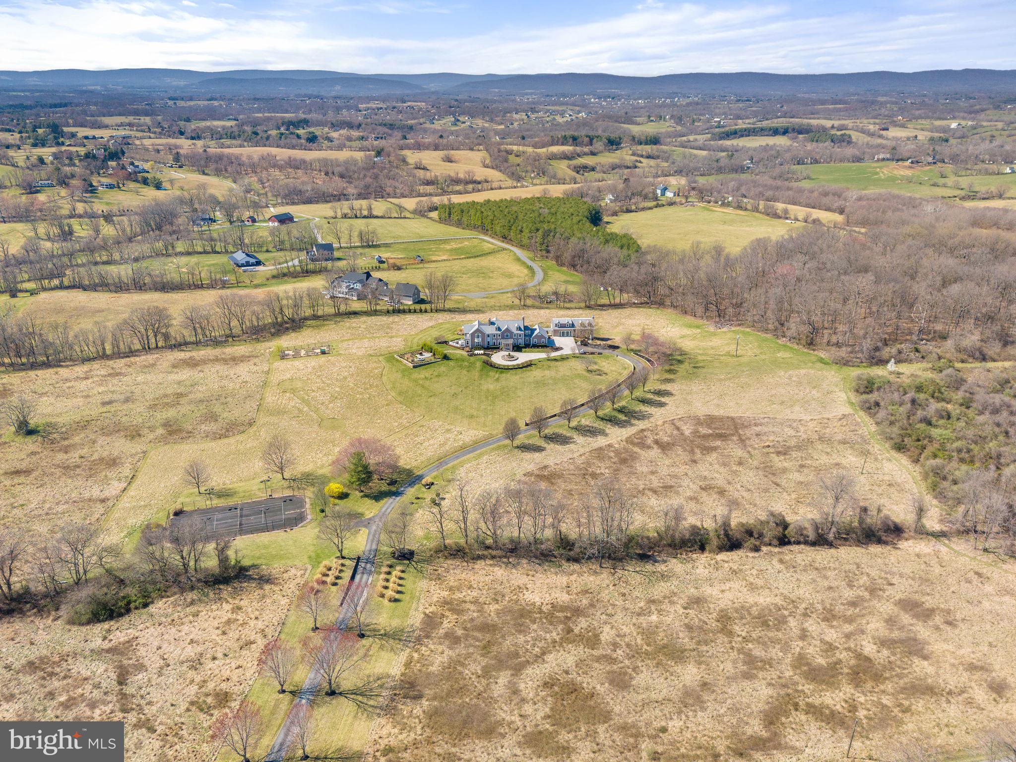BEACON HILL - Residential