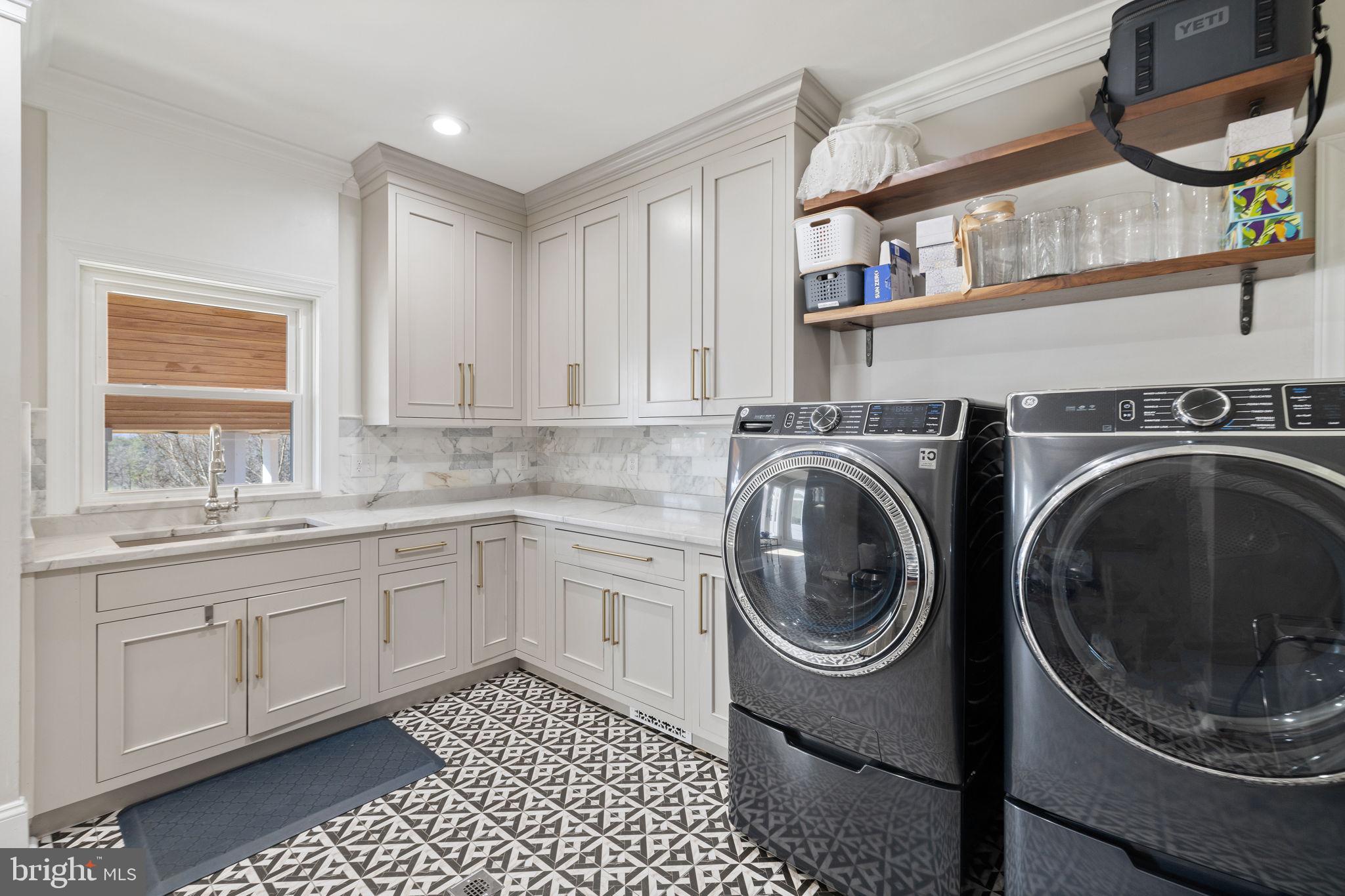 BEACON HILL - Residential