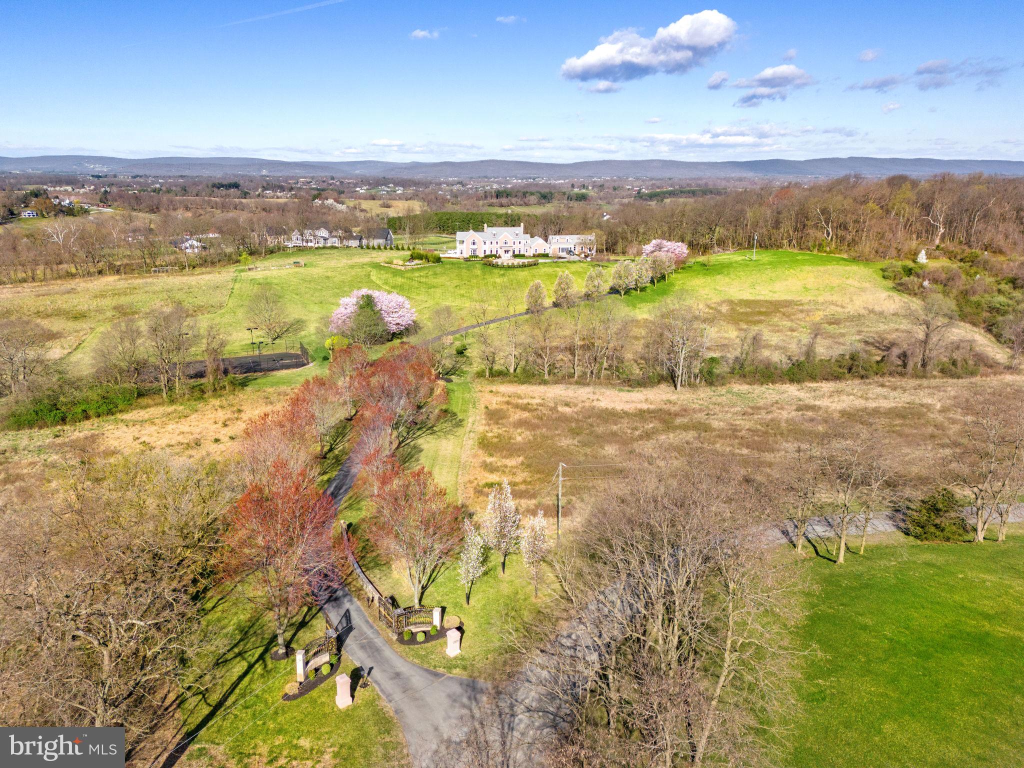 BEACON HILL - Residential