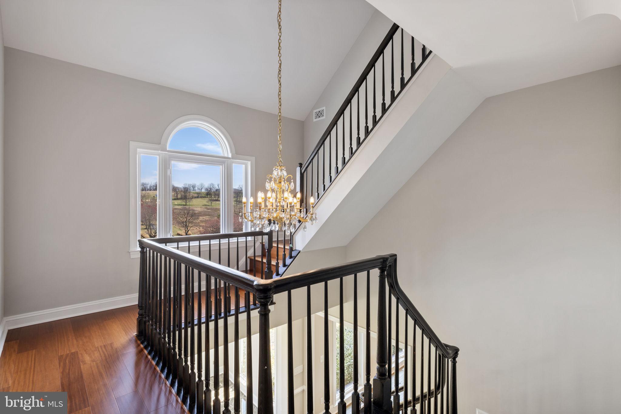 BEACON HILL - Residential