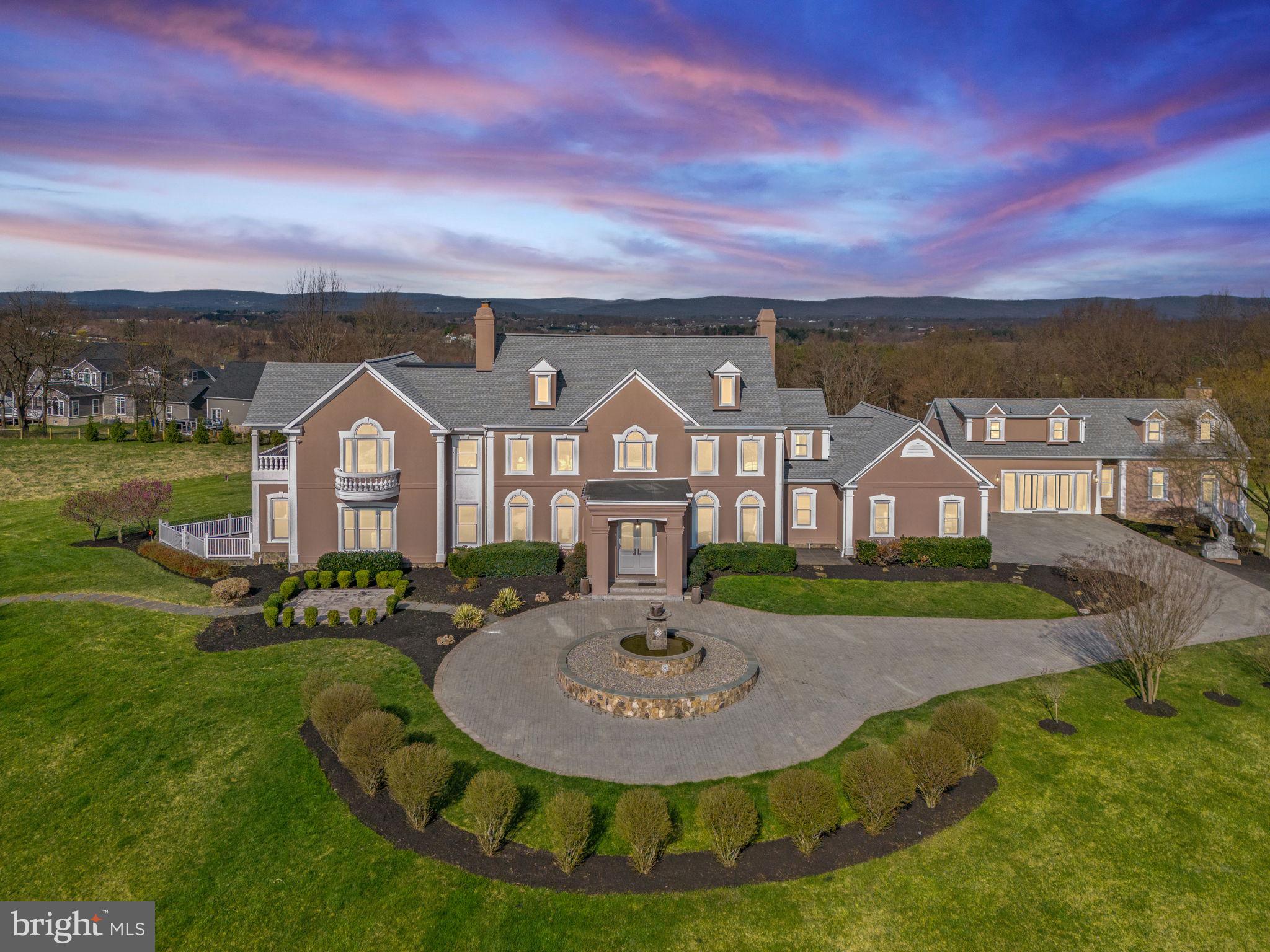 BEACON HILL - Residential