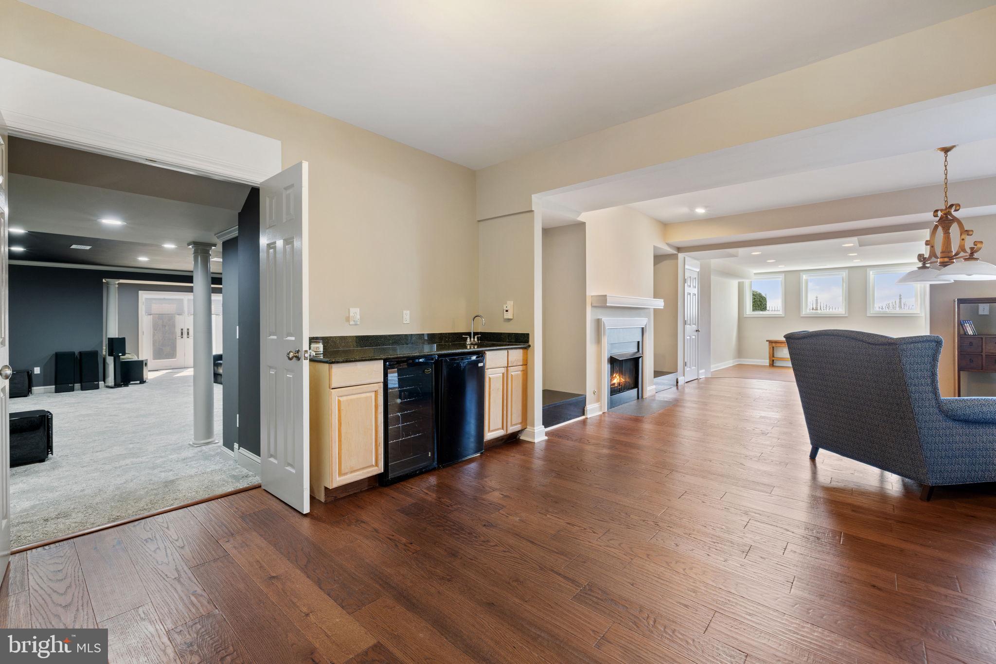 BEACON HILL - Residential