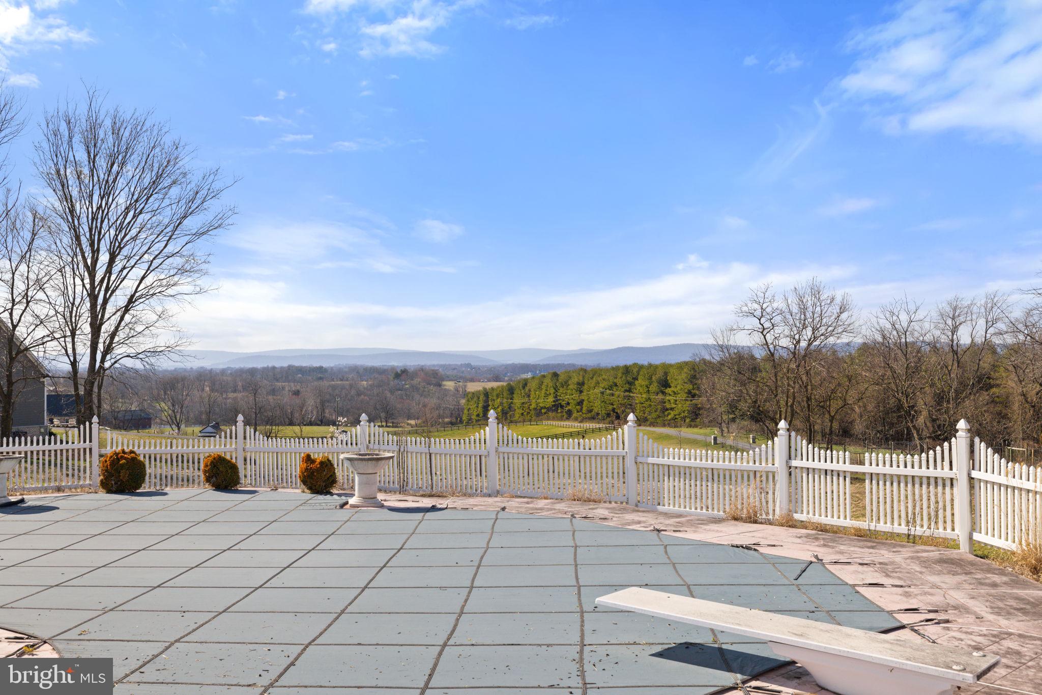 BEACON HILL - Residential