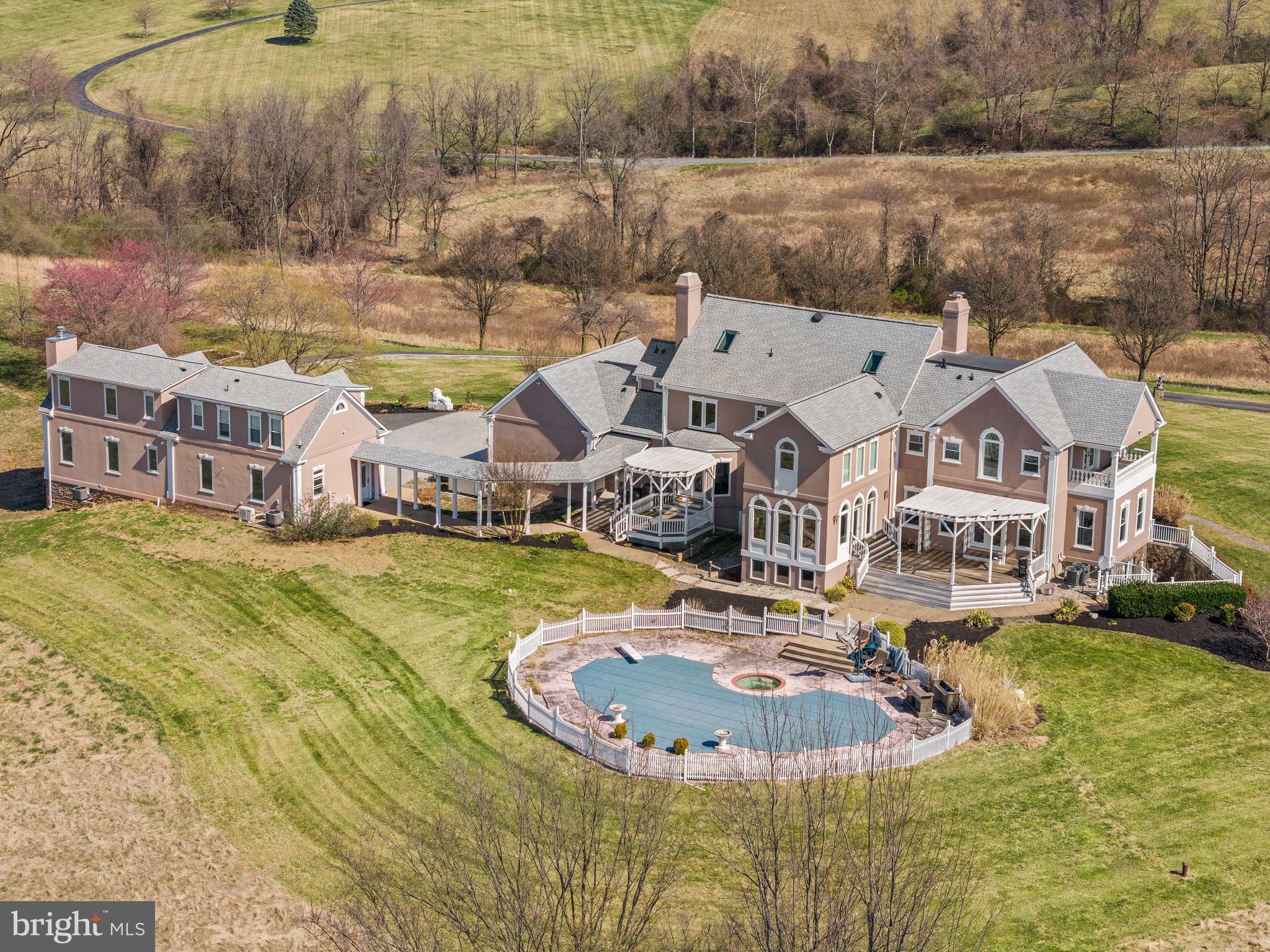 BEACON HILL - Residential