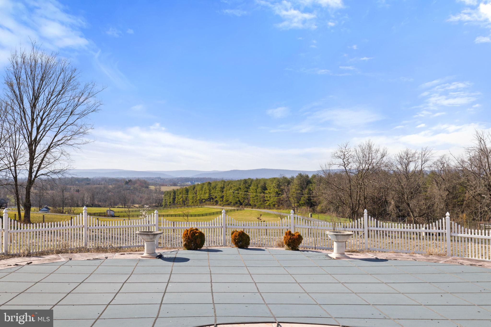 BEACON HILL - Residential