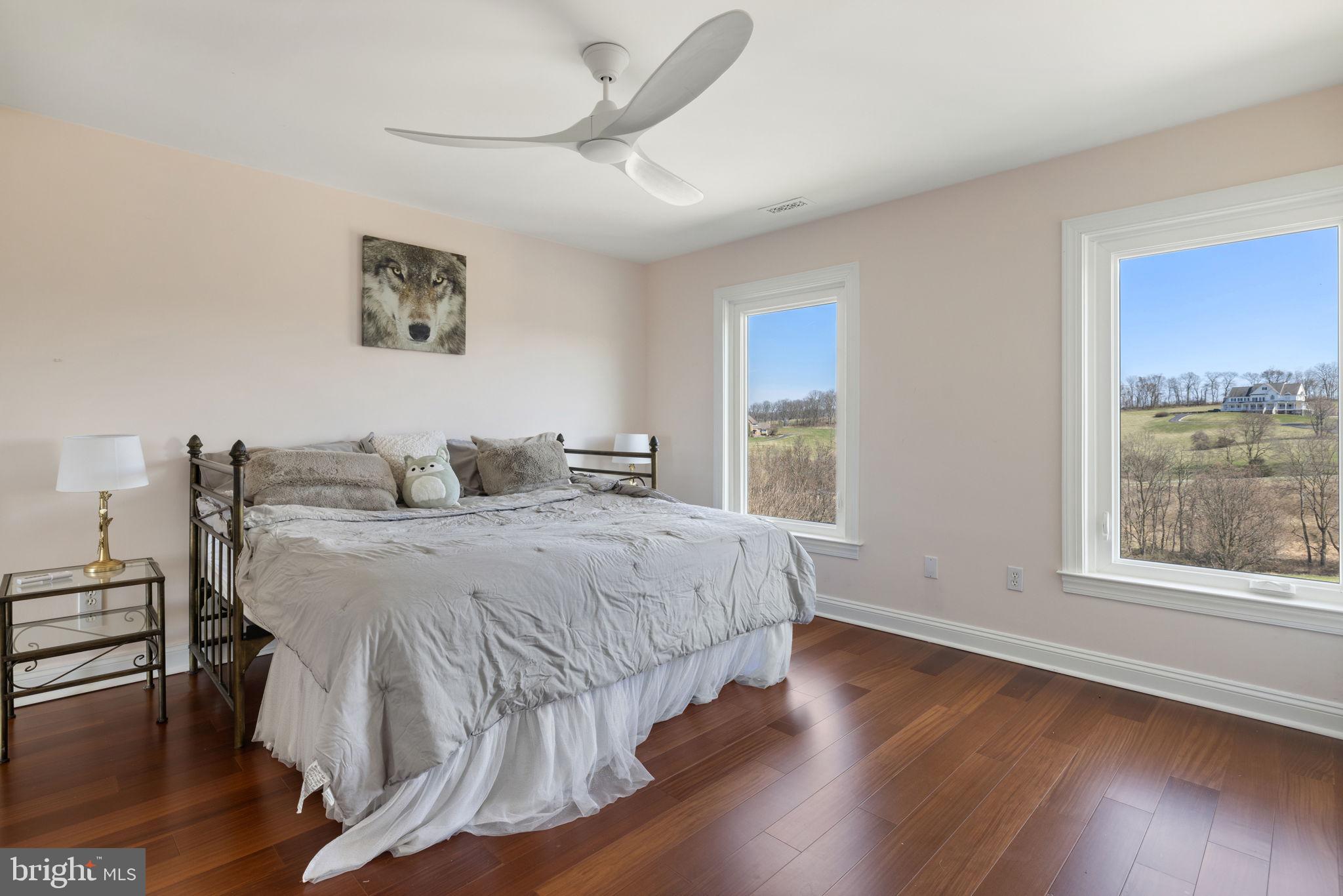 BEACON HILL - Residential