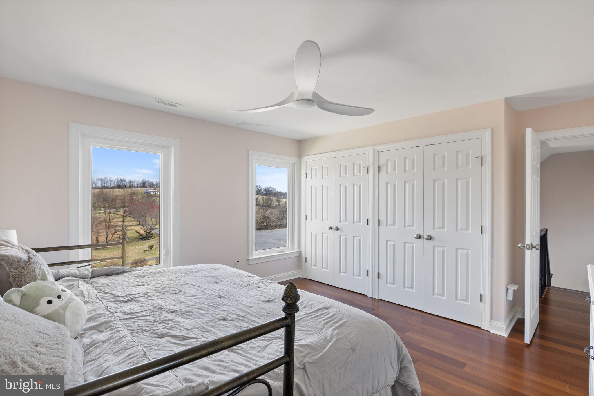 BEACON HILL - Residential