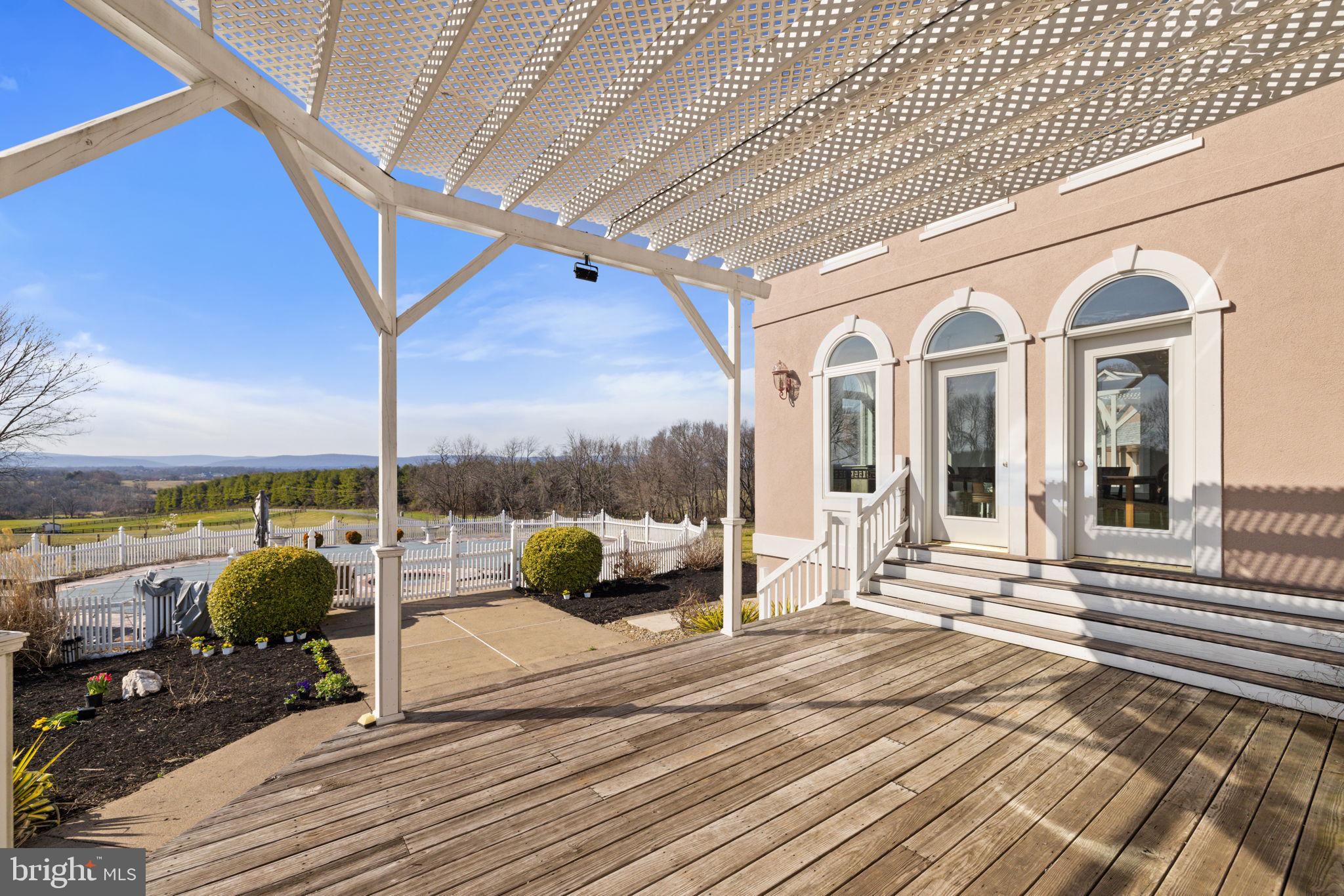 BEACON HILL - Residential