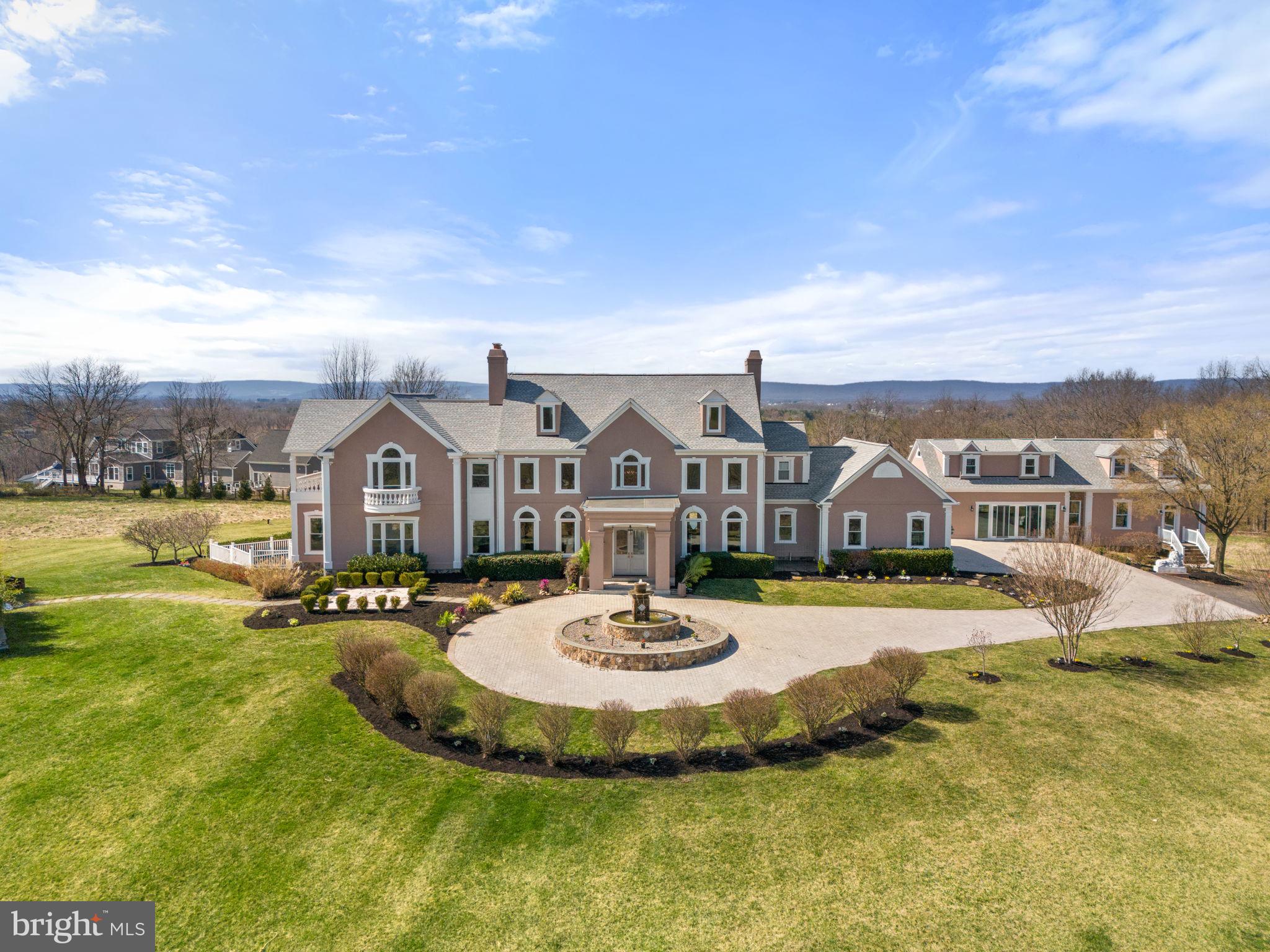 BEACON HILL - Residential