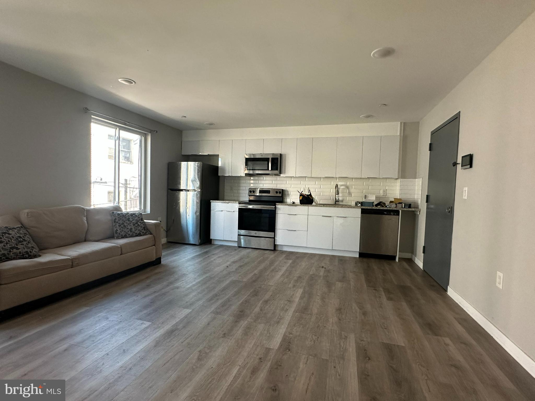 SOUTH STREET - Residential Lease