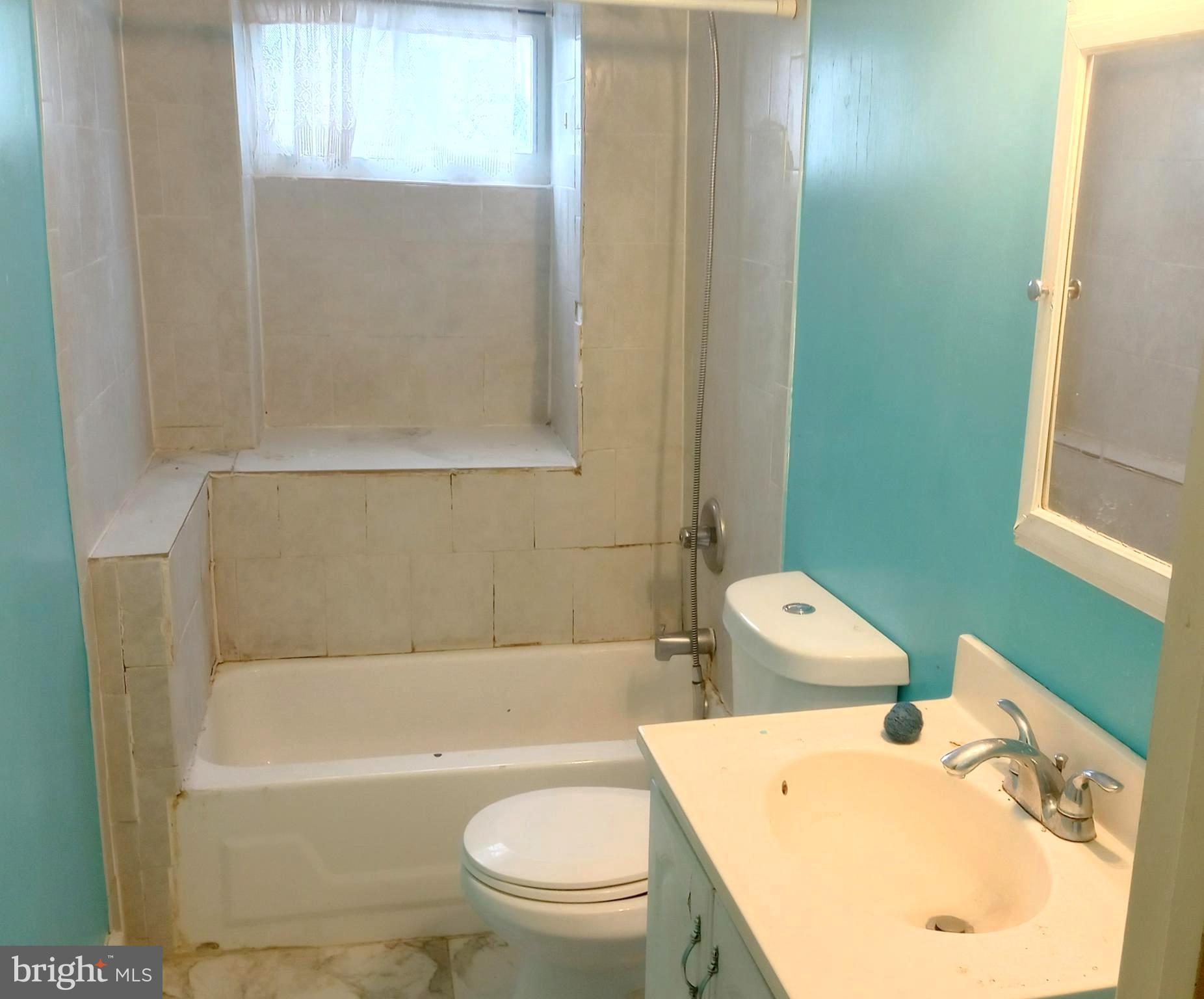 CHARLES VILLAGE - Residential