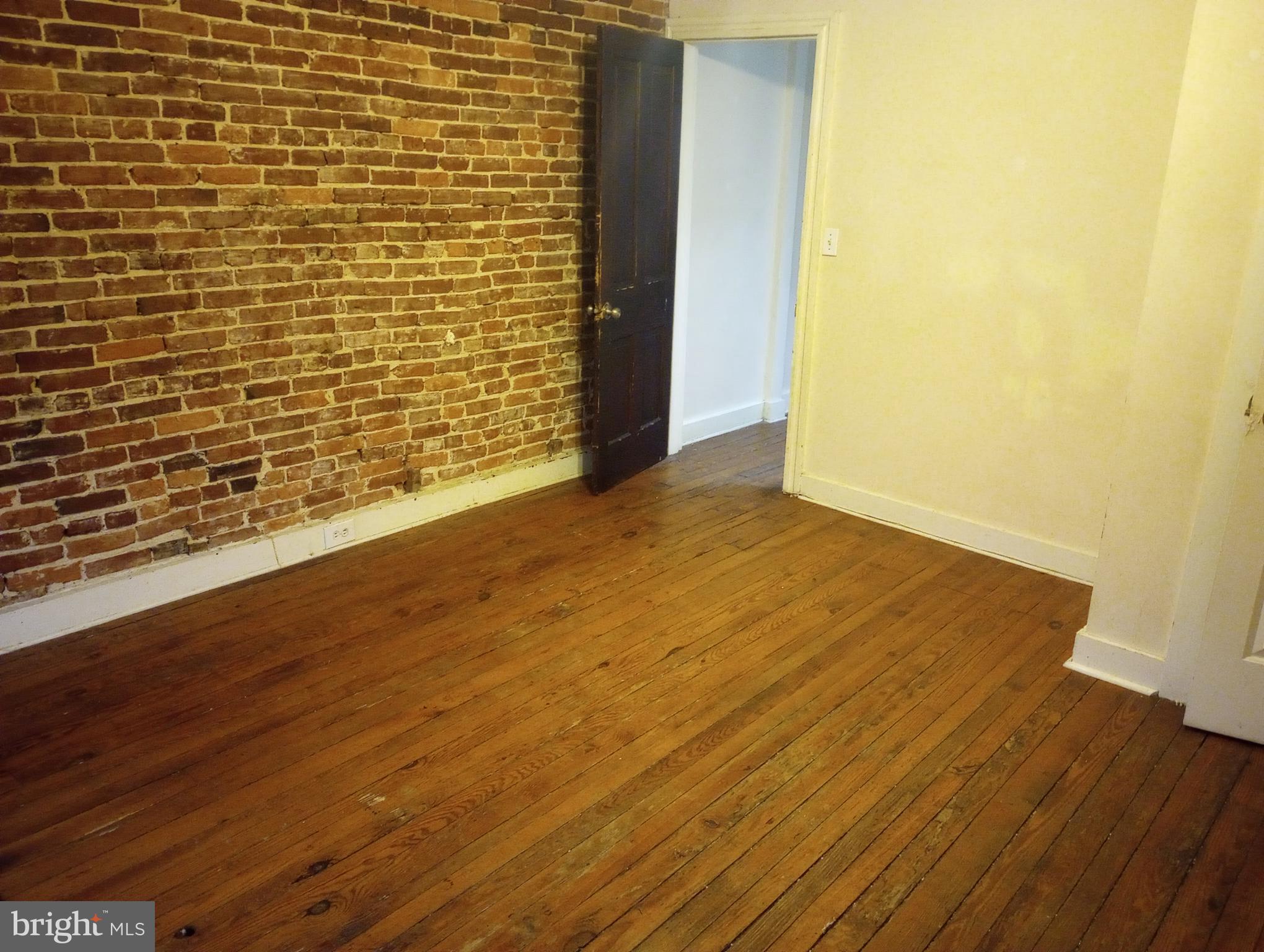 CHARLES VILLAGE - Residential