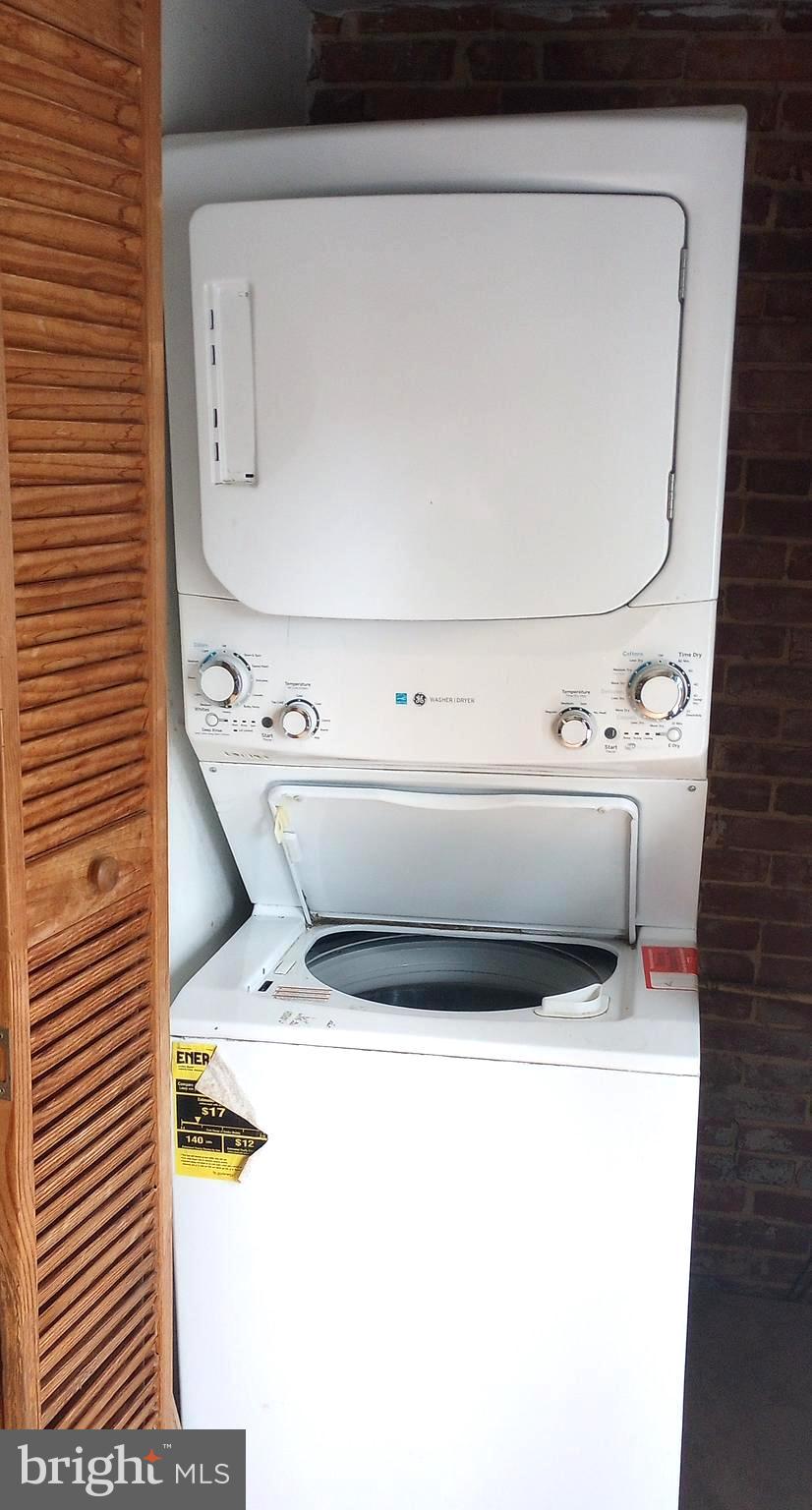 CHARLES VILLAGE - Residential