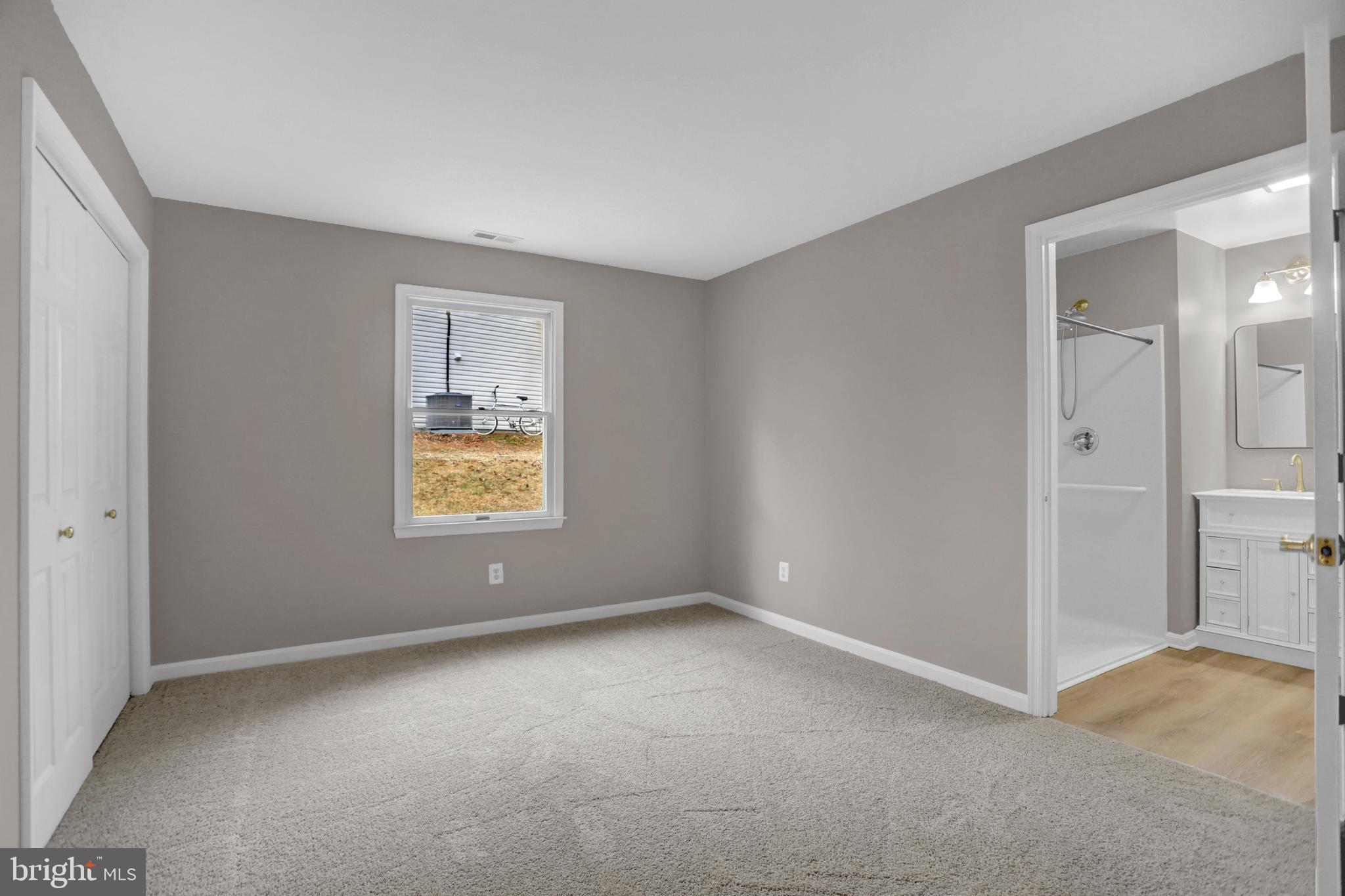 FOREST LAKES - Residential