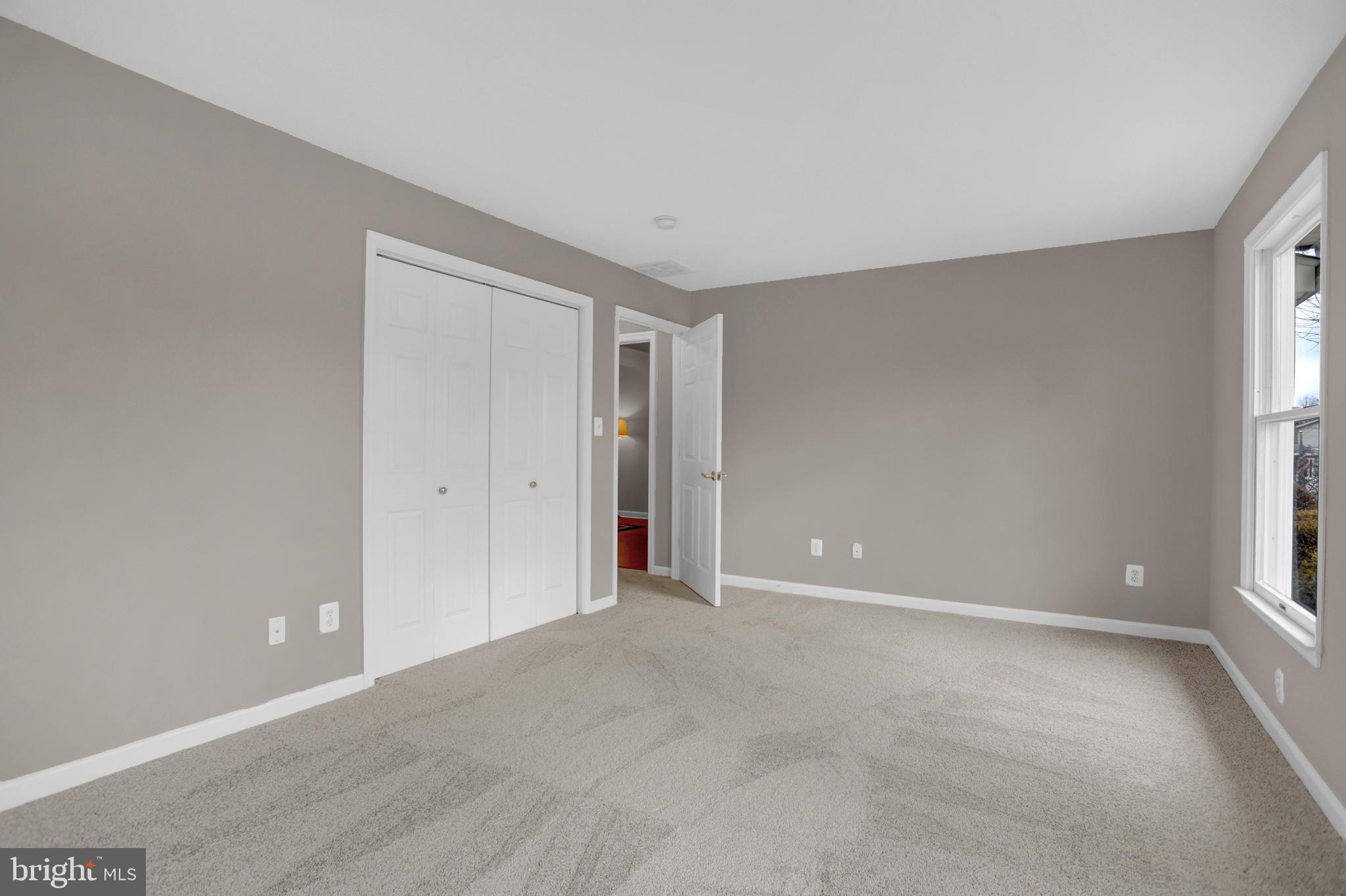 FOREST LAKES - Residential