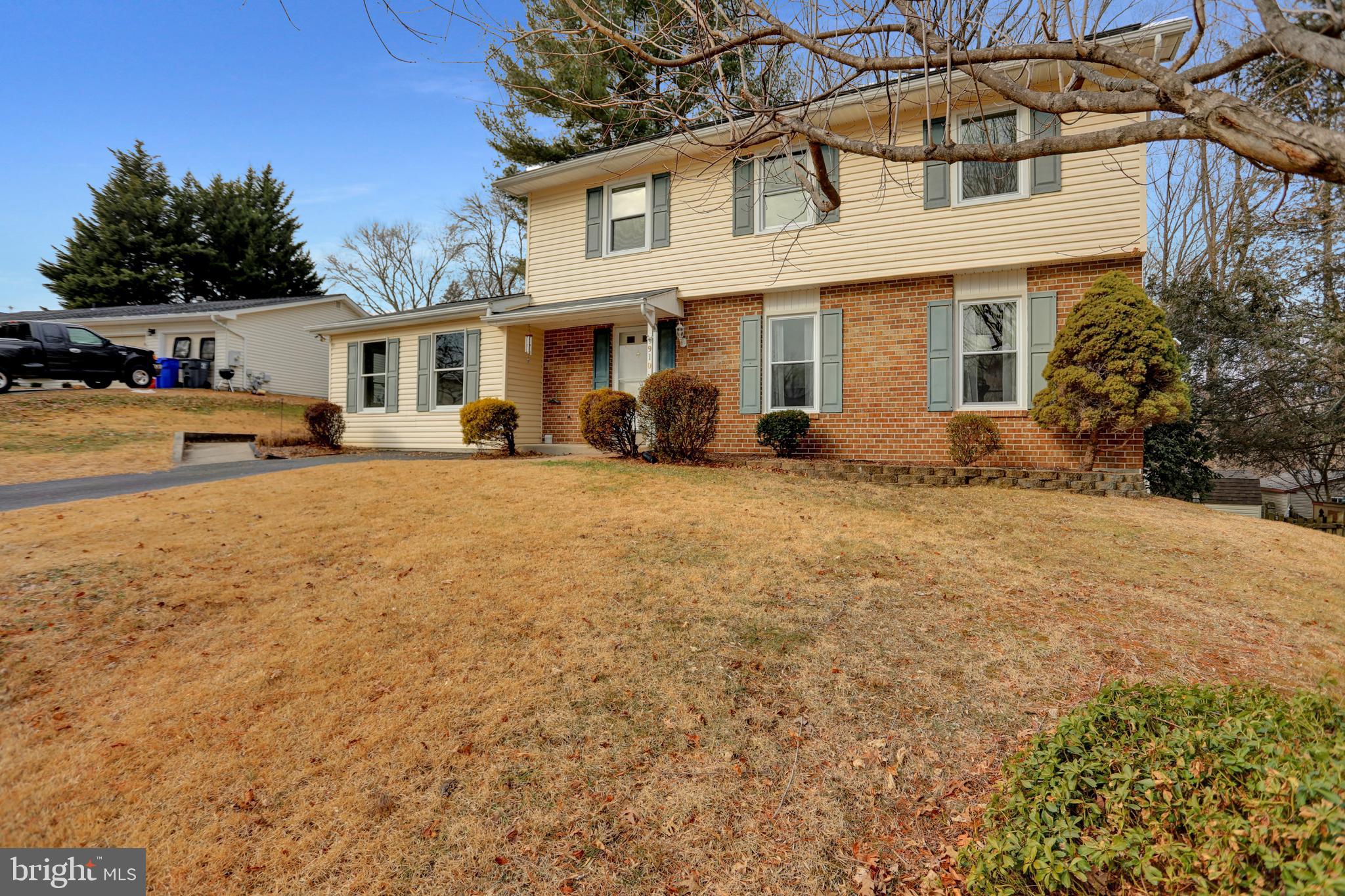 FOREST LAKES - Residential