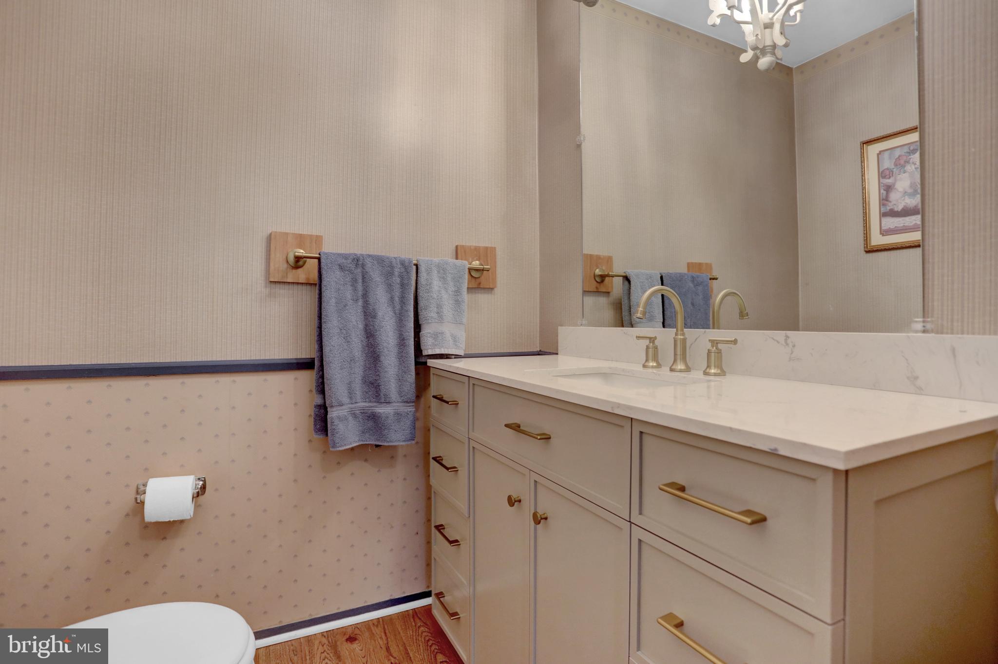 FOREST LAKES - Residential